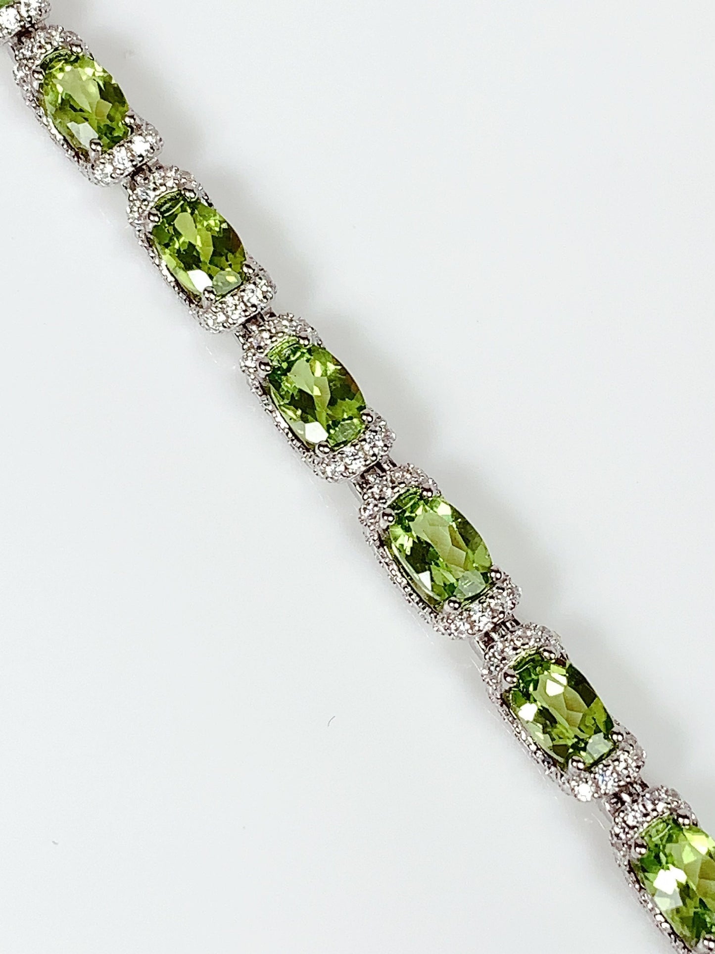 Grade AAA Genuine Natural Peridot 18k 925 Sterling Silver Bracelet Gemstone