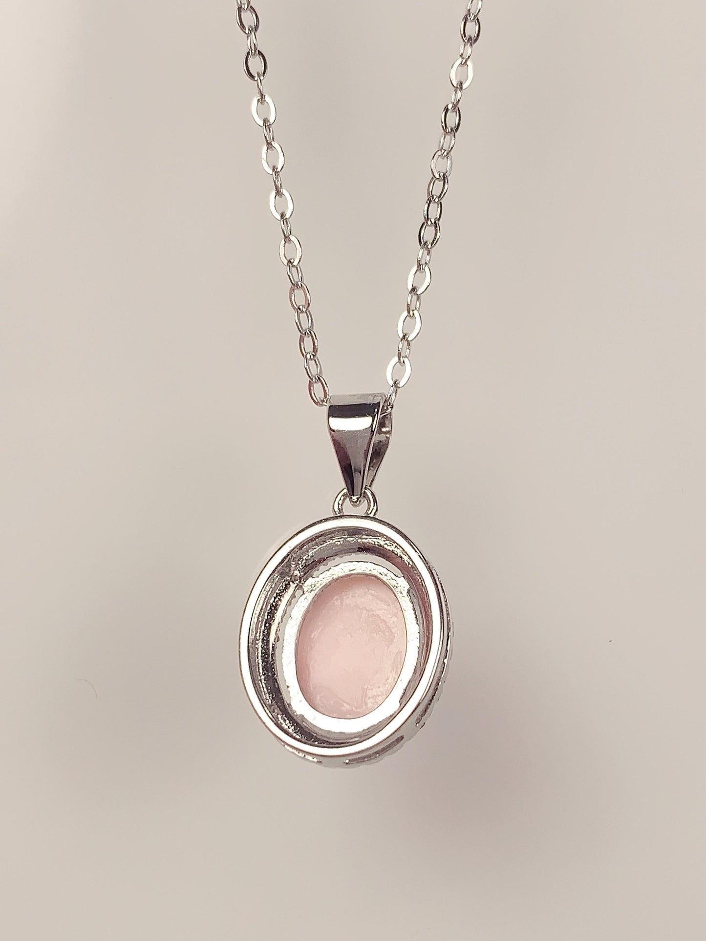 10mm X 8mm Genuine Natural Queen Conch Oval Cut 18K Gold Plated S 925 Sterling Silver Necklace Pendant