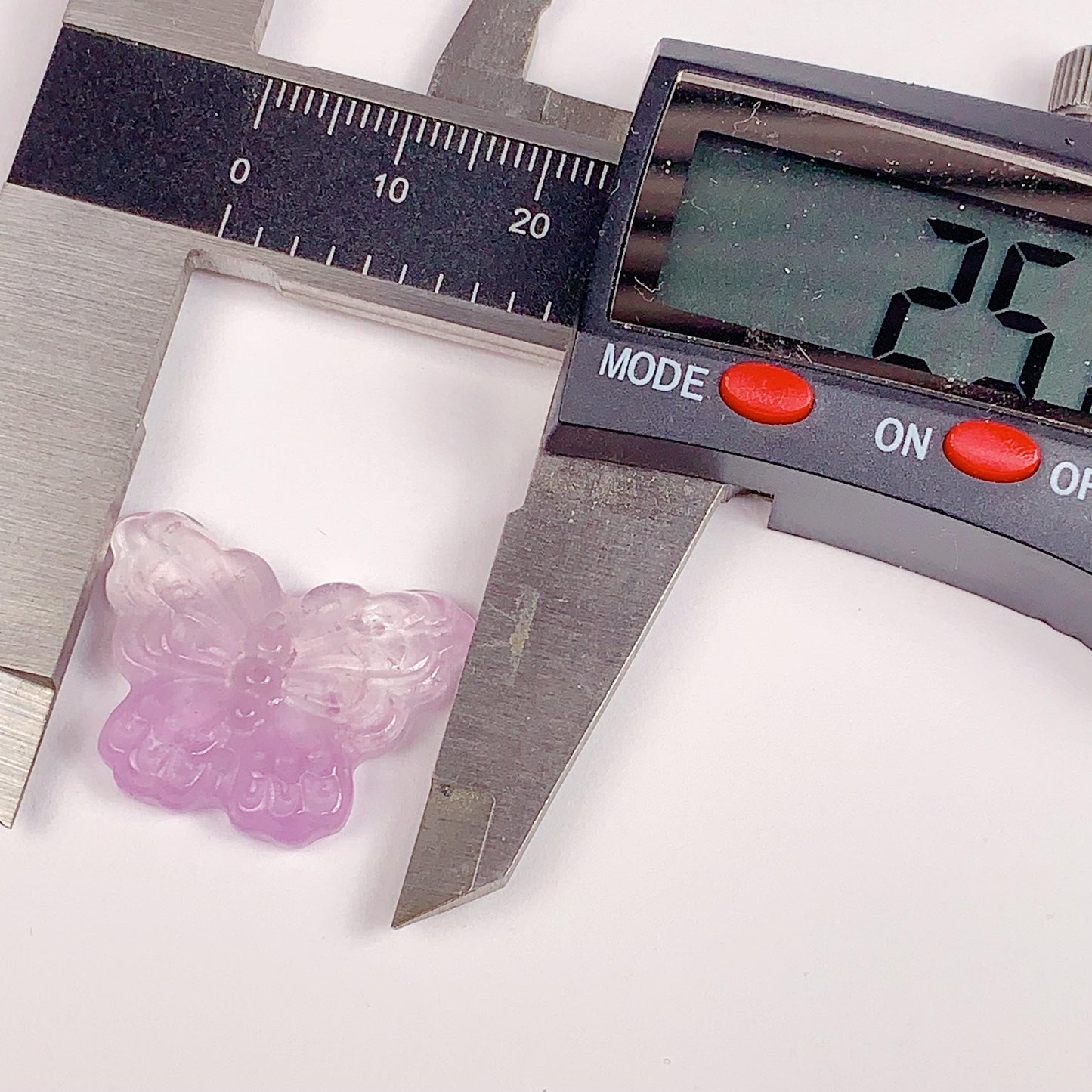 25mm Good Detail Carved Grade Natural Purple Butterfly Amethyst Beads Loose Gems Gemstone
