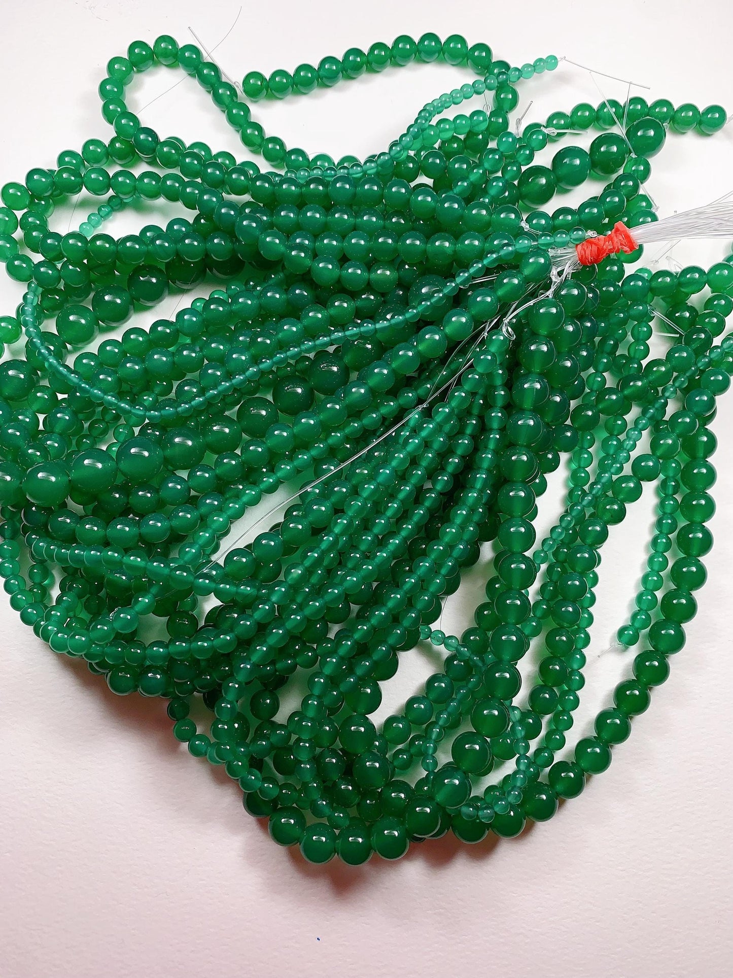 Deep Green Onyx Agate Beads: AAA Grade, Smooth Round, 15.5" Strand