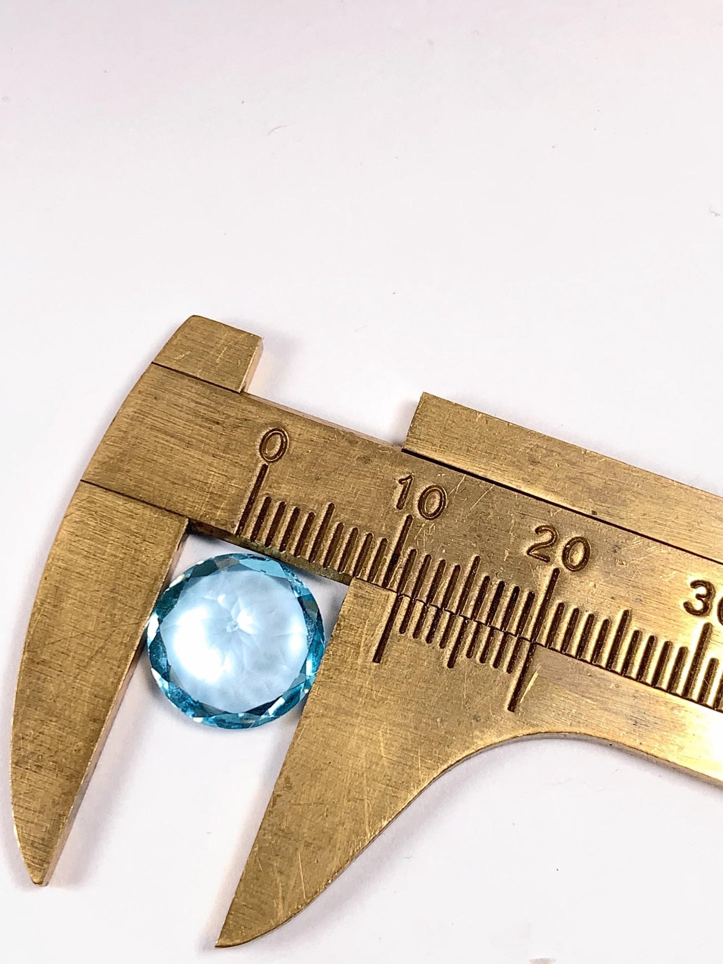 11mm Grade AAA Genuine Natural Blue Topaz Loose Gems Gemstone faceted round cut