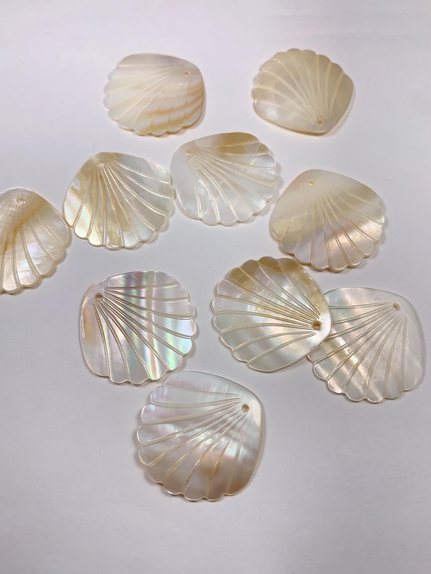 Carved Mother of Pearl Shell Bead: 20mm DIY Gemstone