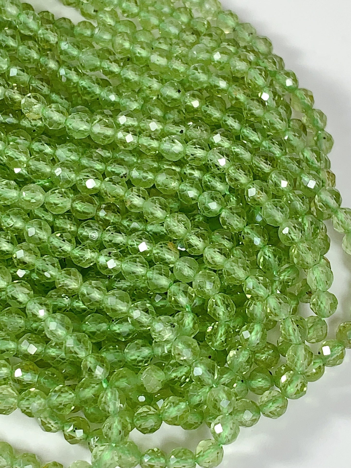 AAA Natural Green Peridot Faceted Round Beads : Genuine Gemstone Strand 15.5 (2mm 3mm 4mm)