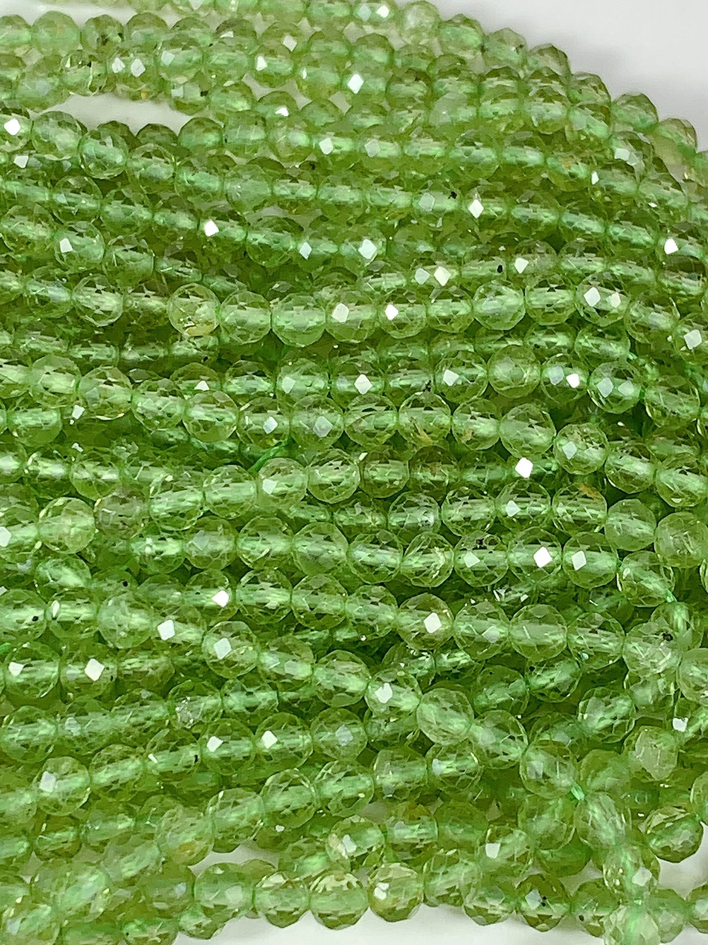 AAA Natural Green Peridot Faceted Round Beads : Genuine Gemstone Strand 15.5 (2mm 3mm 4mm)