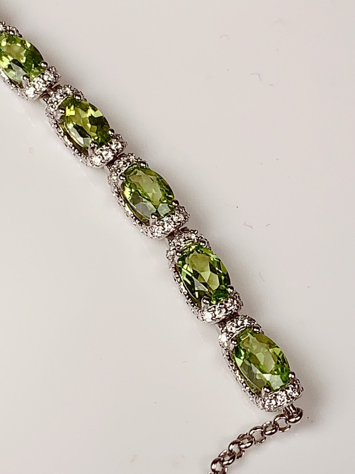 Grade AAA Genuine Natural Peridot 18k 925 Sterling Silver Bracelet Gemstone