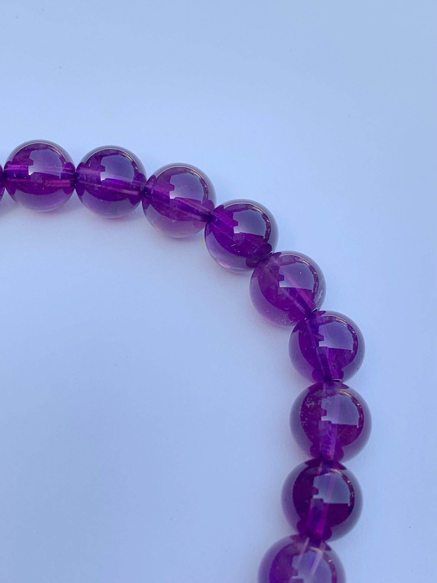 Genuine Natural medium Purple Amethyst Smooth Round Stretch Bracelet 8mm
