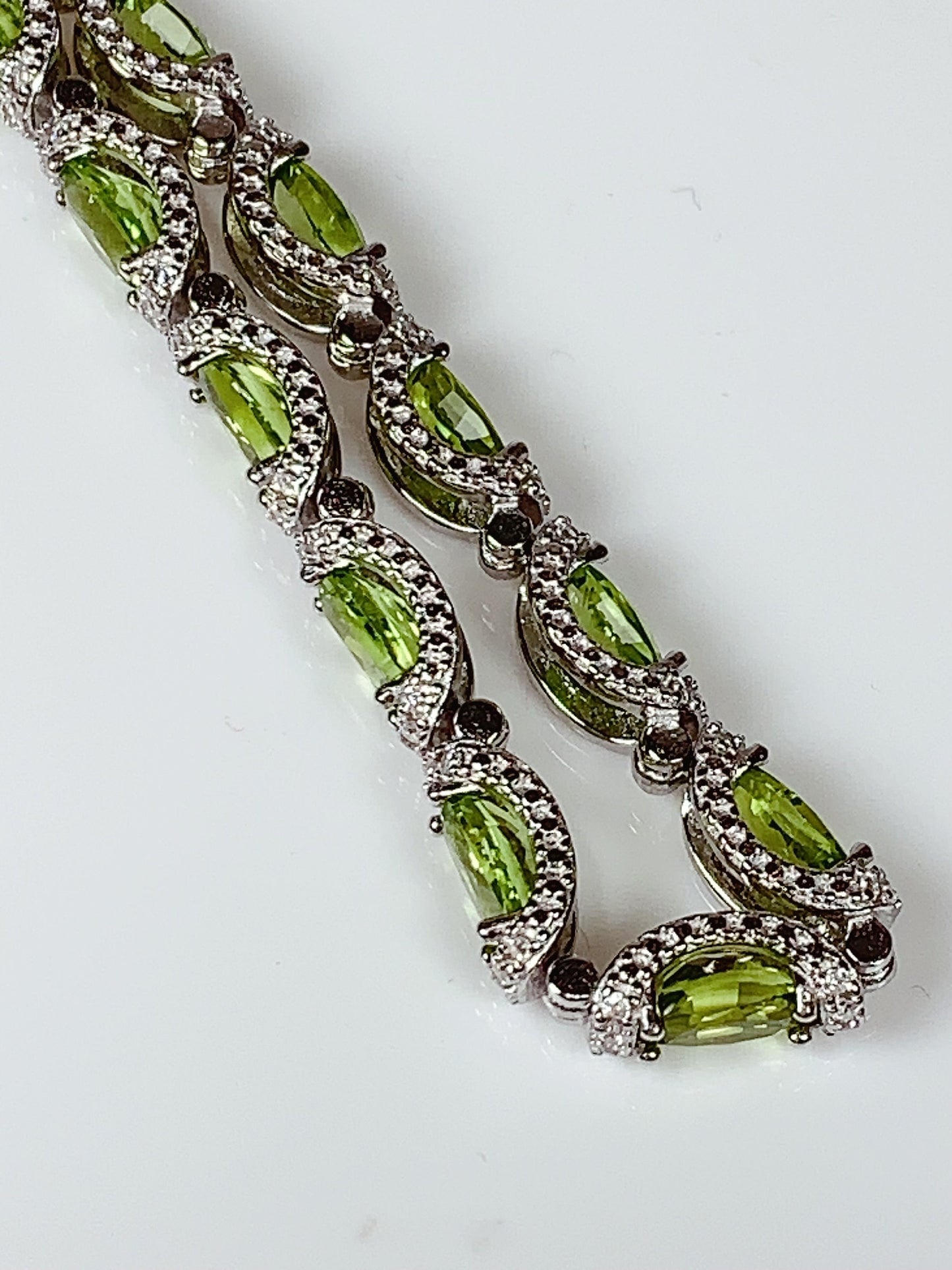 Grade AAA Genuine Natural Peridot 18k 925 Sterling Silver Bracelet Gemstone