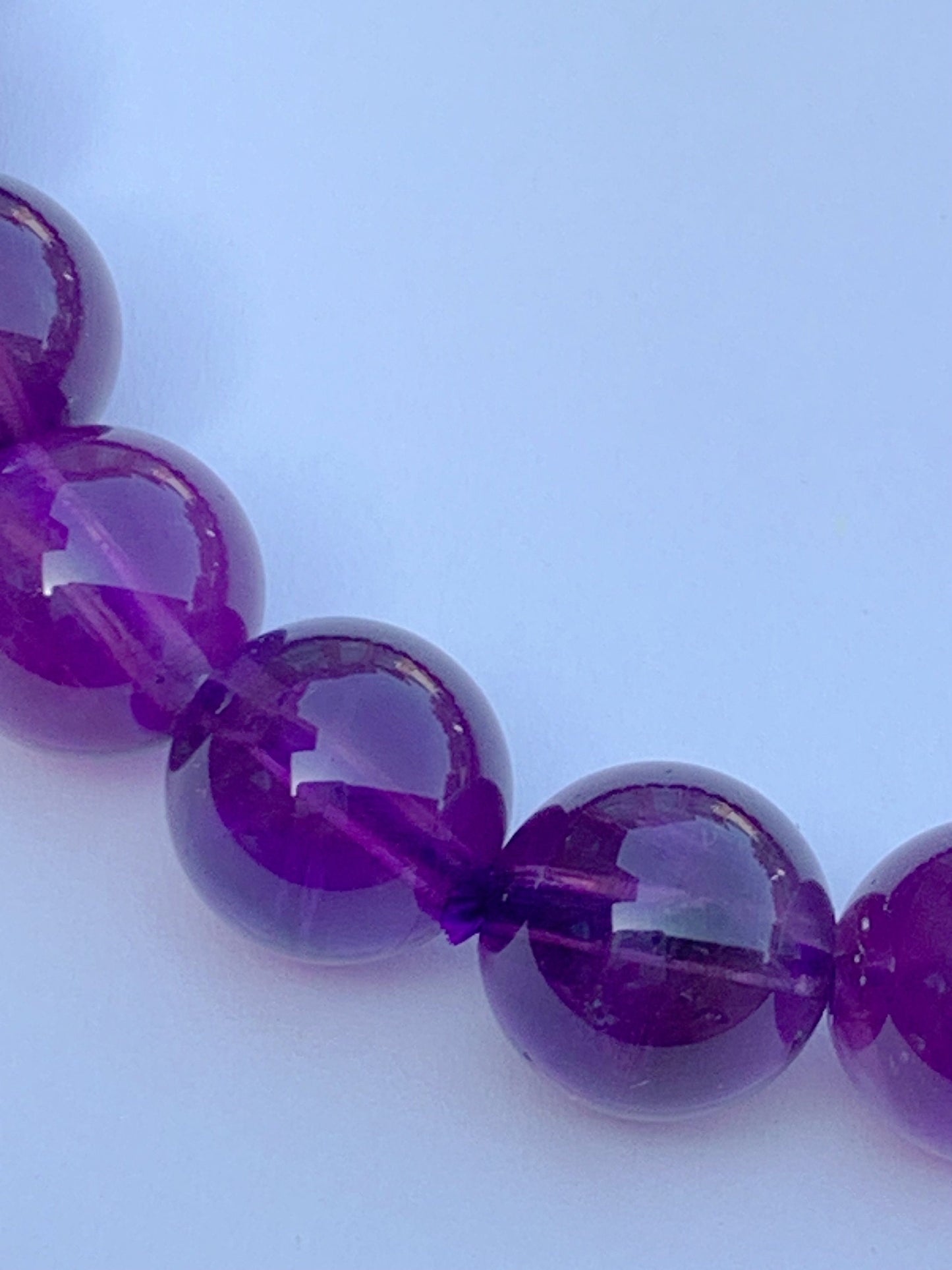 Genuine Natural medium Purple Amethyst Smooth Round Stretch Bracelet 8mm