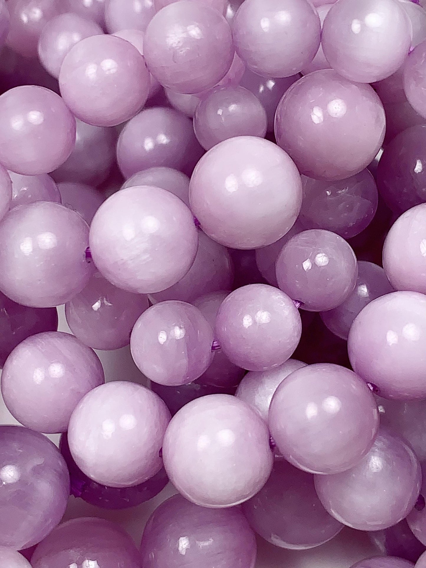Natural Purple Kunzite Bracelet: Smooth Round Gemstone Beads (8mm 10mm 12mm)