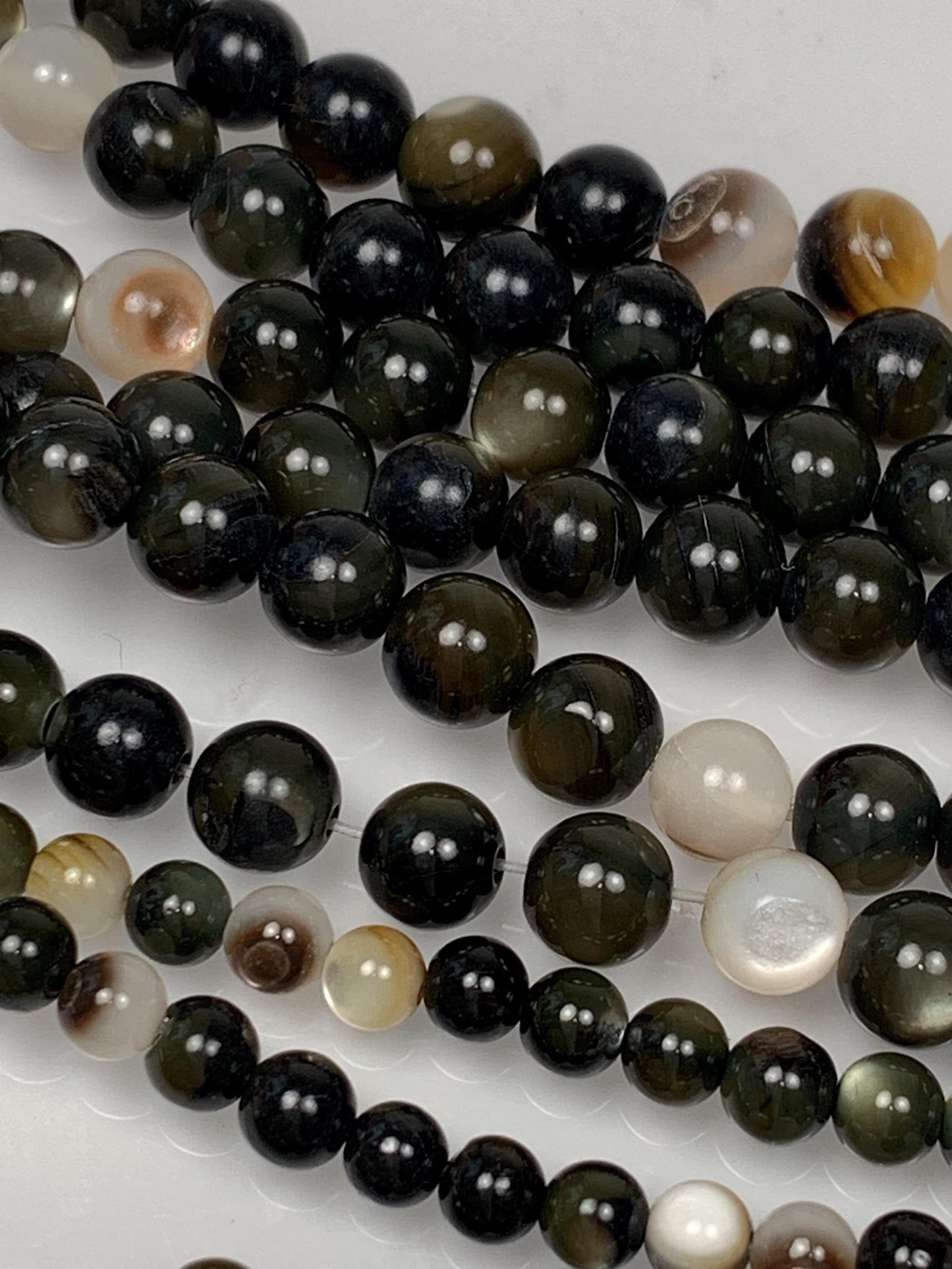 Natural Black Deep Green Mother of Pearl shell smooth round Beads: Genuine Gemstone Strand 15