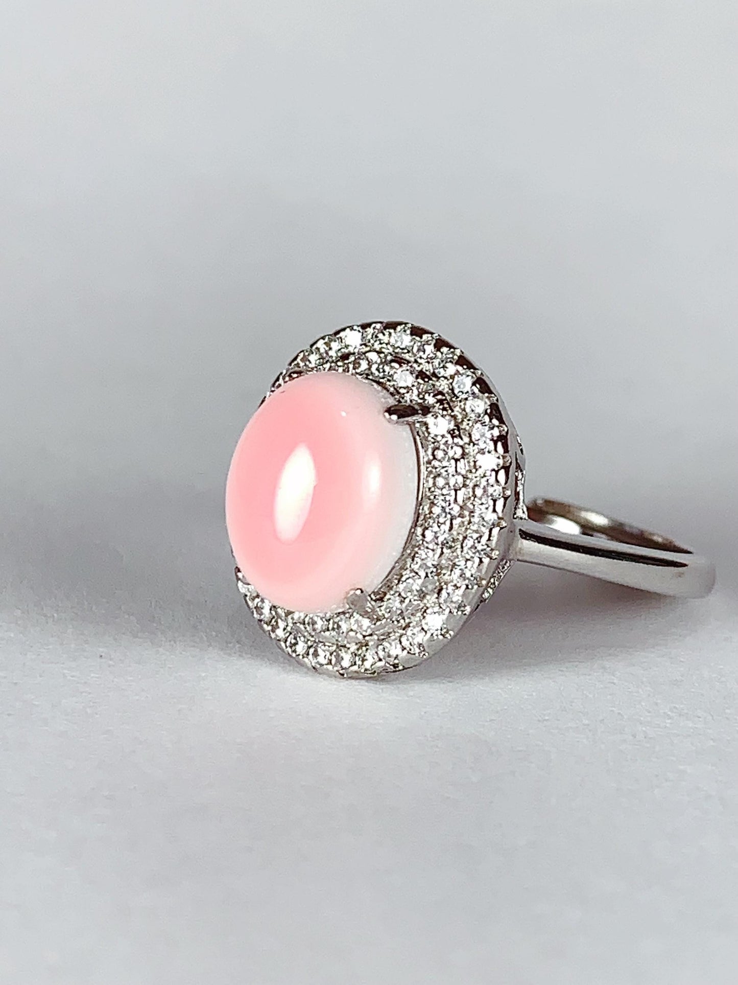 Oval Queen Conch Ring: 18K Gold Plated Sterling Silver Adjustable Ring