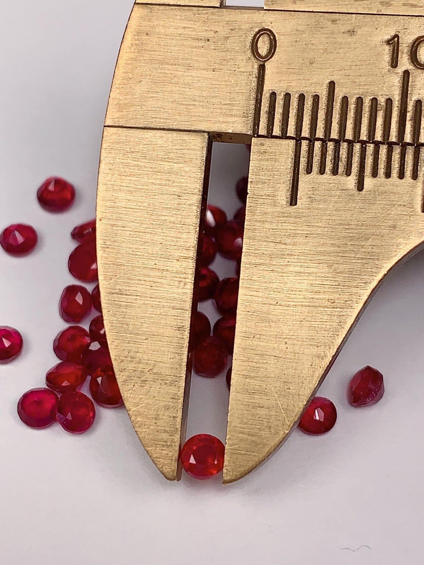 EGL USA Gemological Laboratory Certificate Natural Red Ruby (heated Filled) Loose Gemstone: Round Faceted Cut (3mm 4mm 5mm)