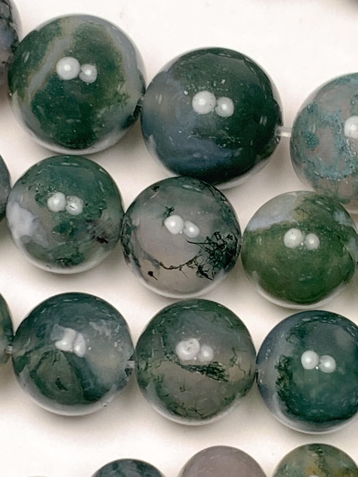 Natural Green Moss Agate Beads: Smooth Round Gemstone Strand