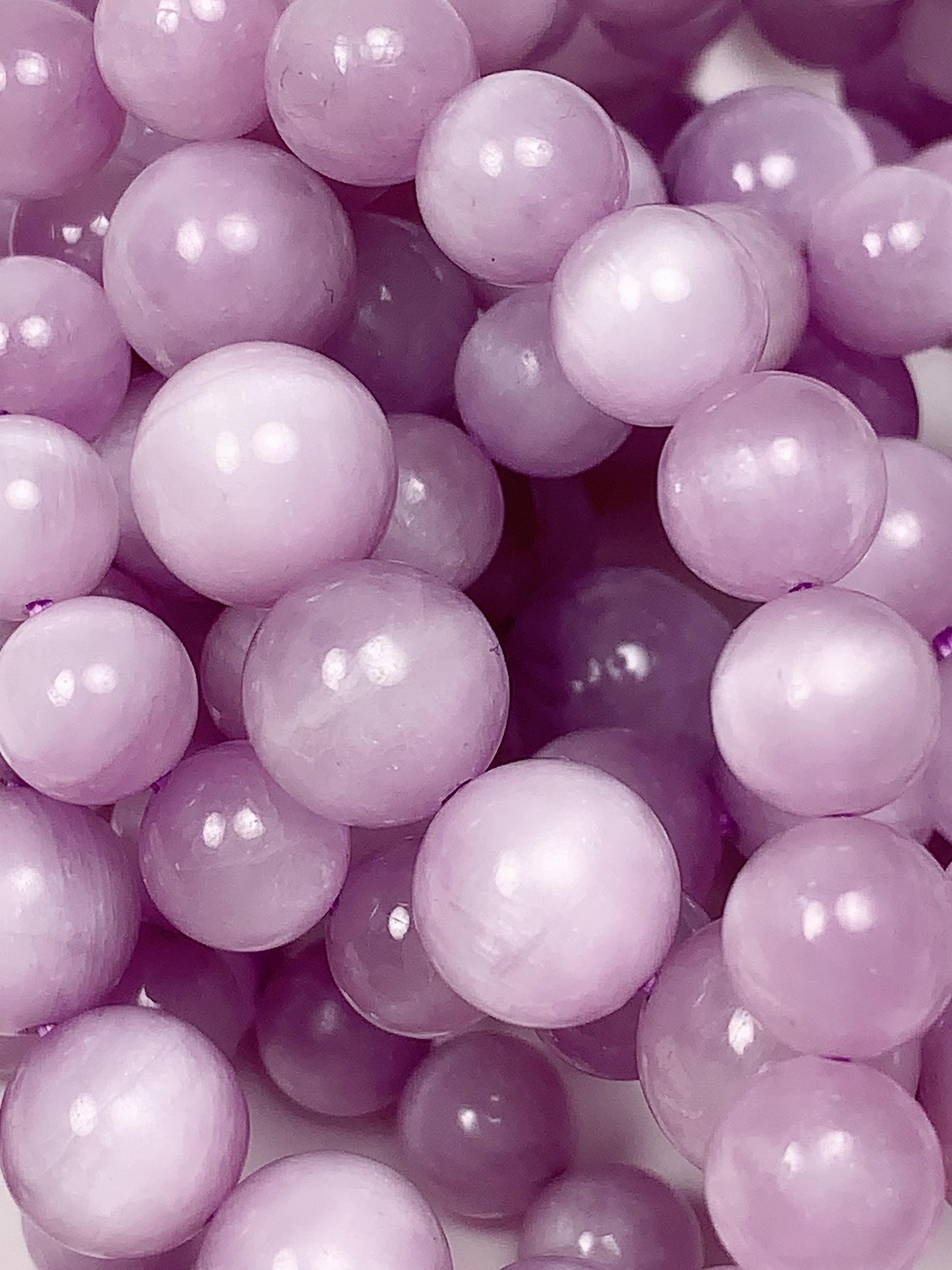 Natural Purple Kunzite Bracelet: Smooth Round Gemstone Beads (8mm 10mm 12mm)