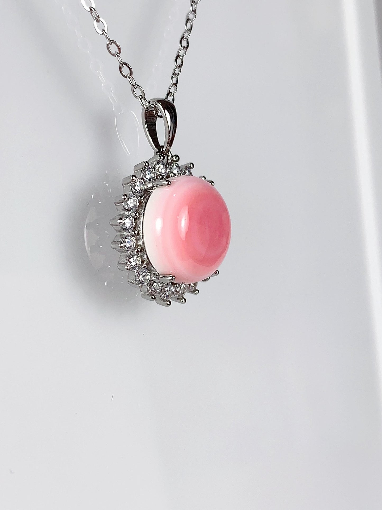 12mm Genuine Natural Queen Conch round Cut 18K Gold Plated S 925 Sterling Silver Necklace Pendant