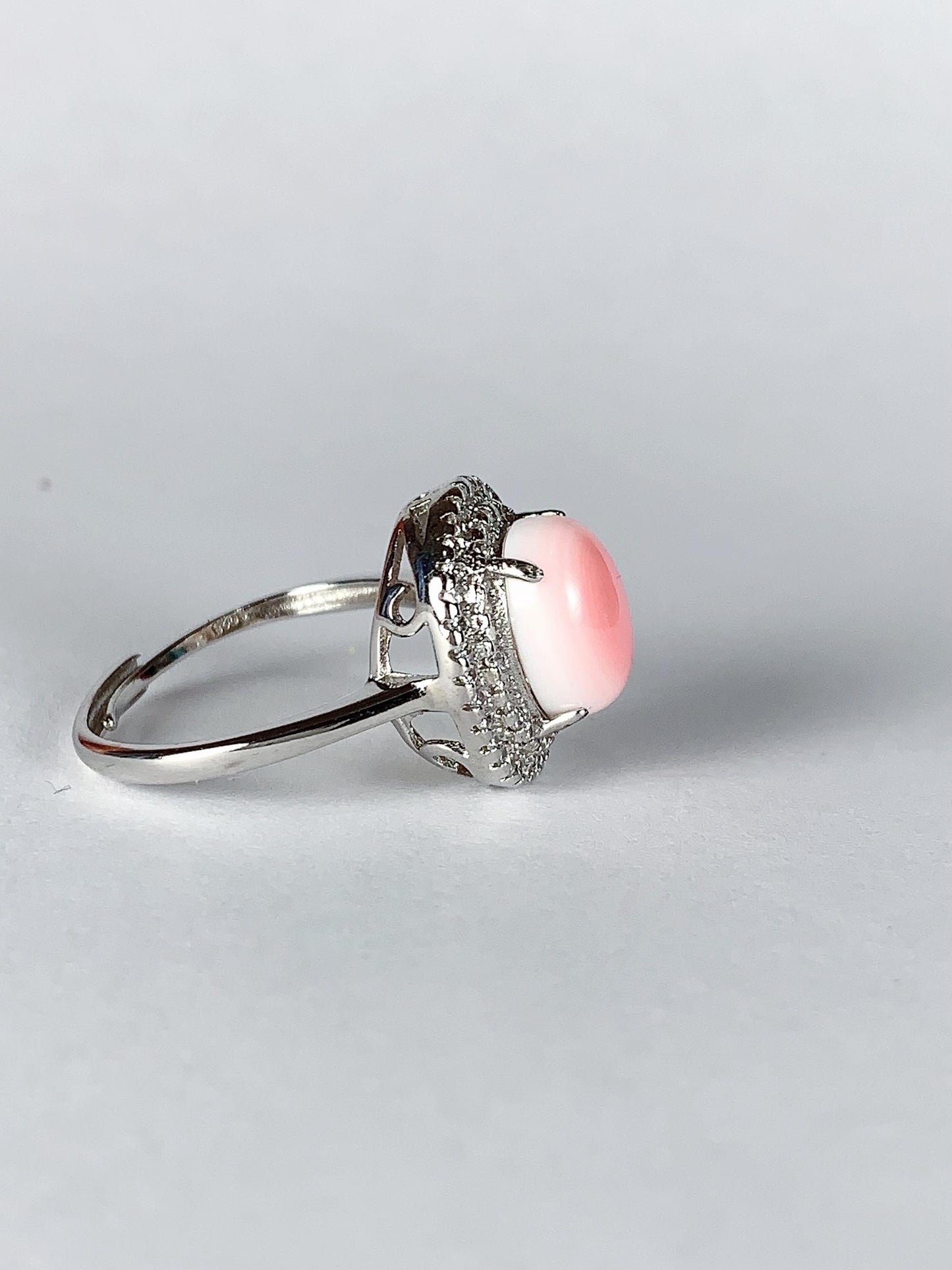 Oval Queen Conch Ring: 18K Gold Plated Sterling Silver Adjustable Ring