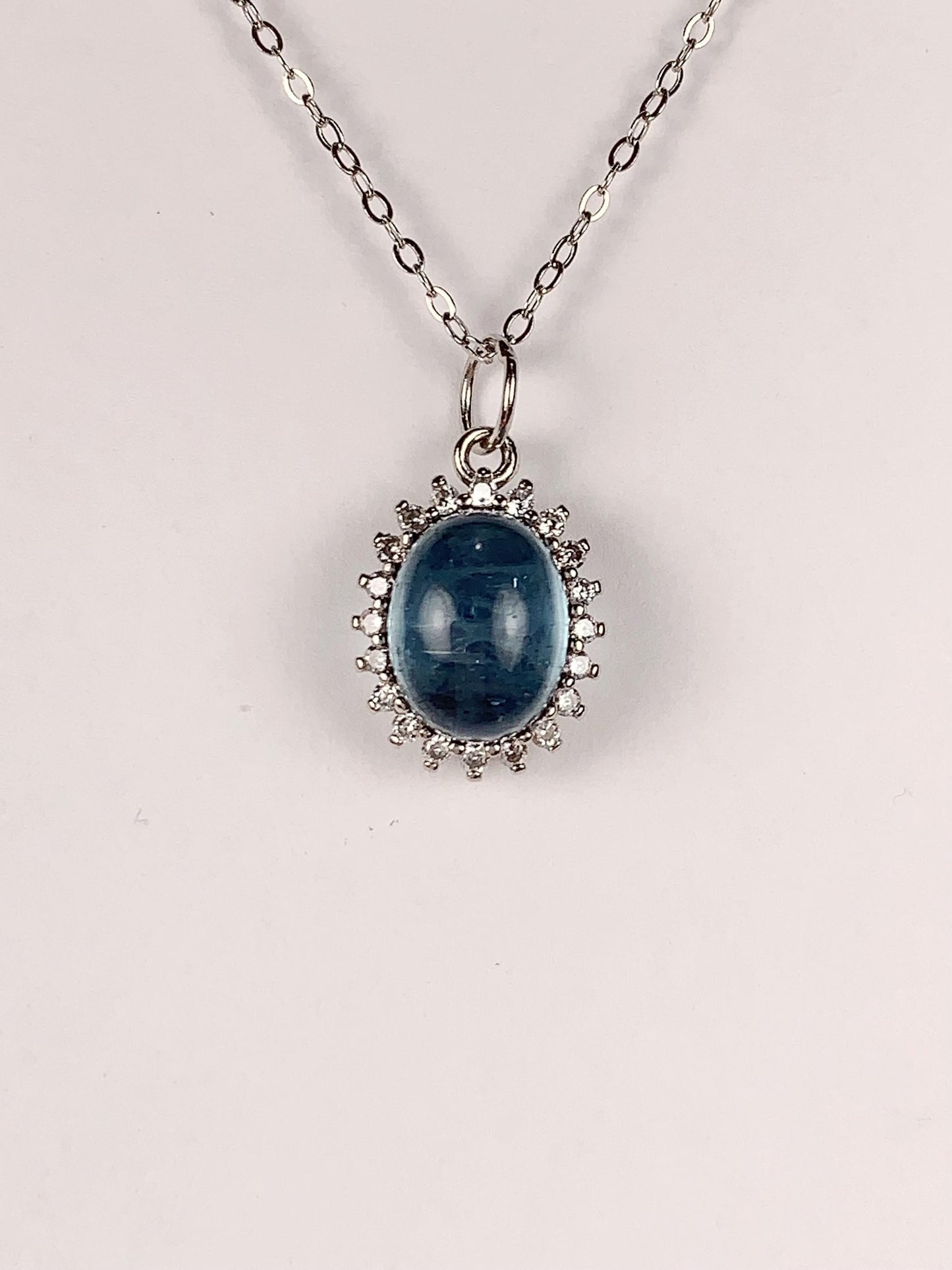 Oval Aquamarine Pendant Necklace: 18K Gold Plated Sterling Silver