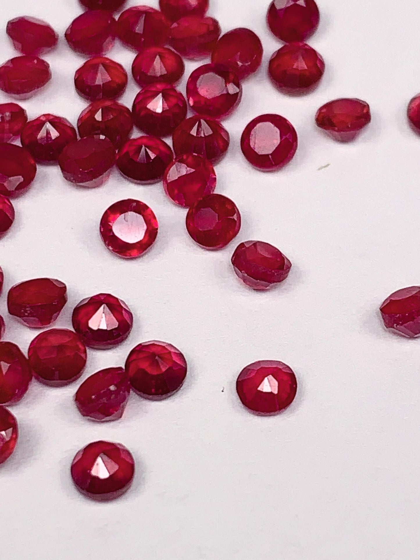 EGL USA Gemological Laboratory Certificate Natural Red Ruby (heated Filled) Loose Gemstone: Round Faceted Cut (3mm 4mm 5mm)