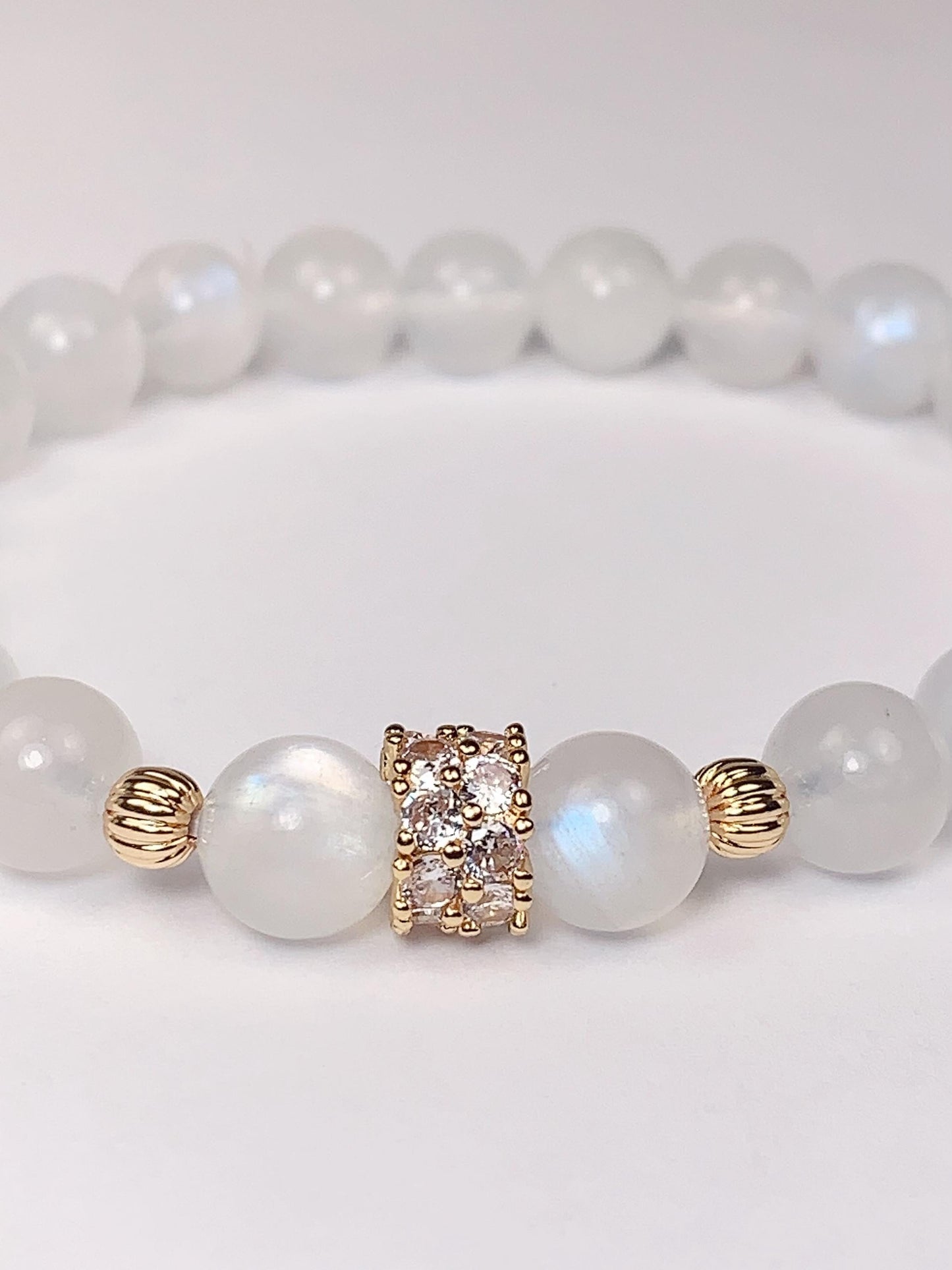 14K Gold Filled Genuine white blue moonstone Smooth Round Stretch Bracelet 8mm
