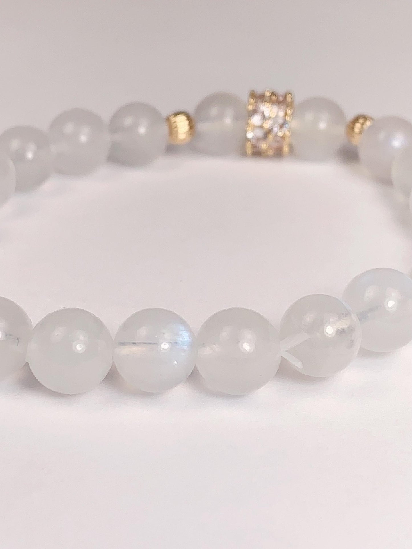 14K Gold Filled Genuine white blue moonstone Smooth Round Stretch Bracelet 8mm