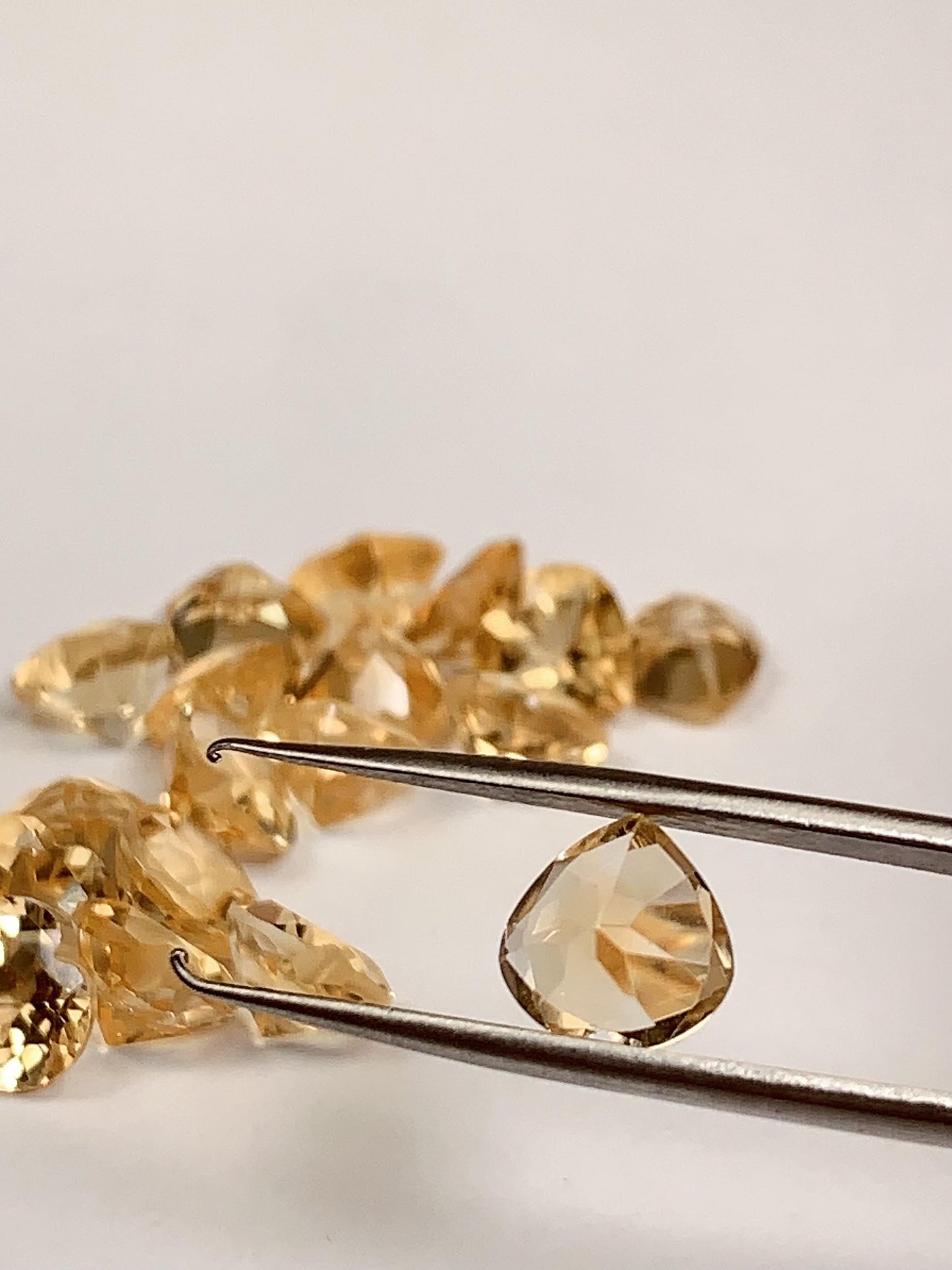 8mm Grade AAA Genuine Natural Yellow Citrine Loose Gems Gemstone faceted heart cut