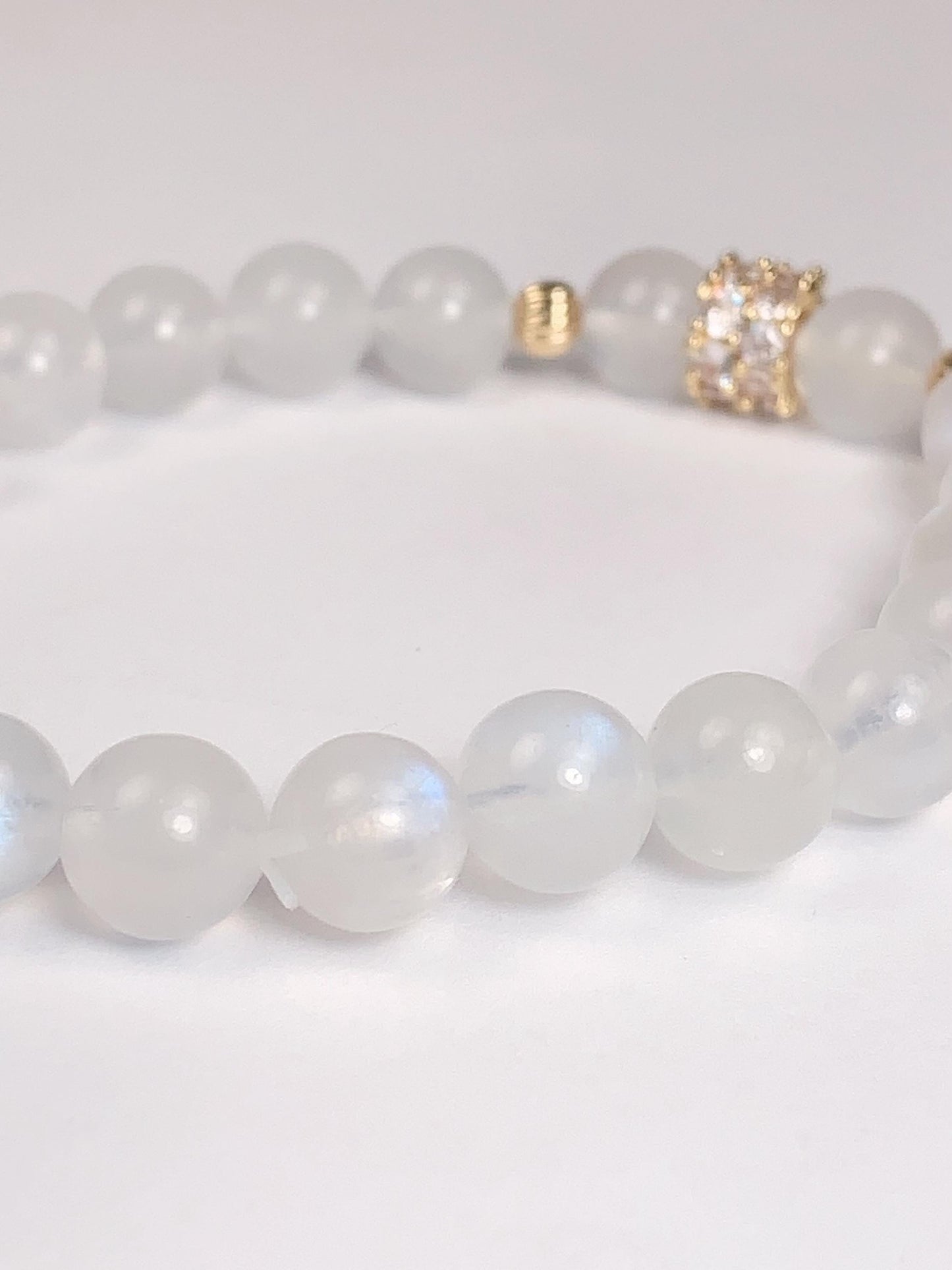 14K Gold Filled Genuine white blue moonstone Smooth Round Stretch Bracelet 8mm