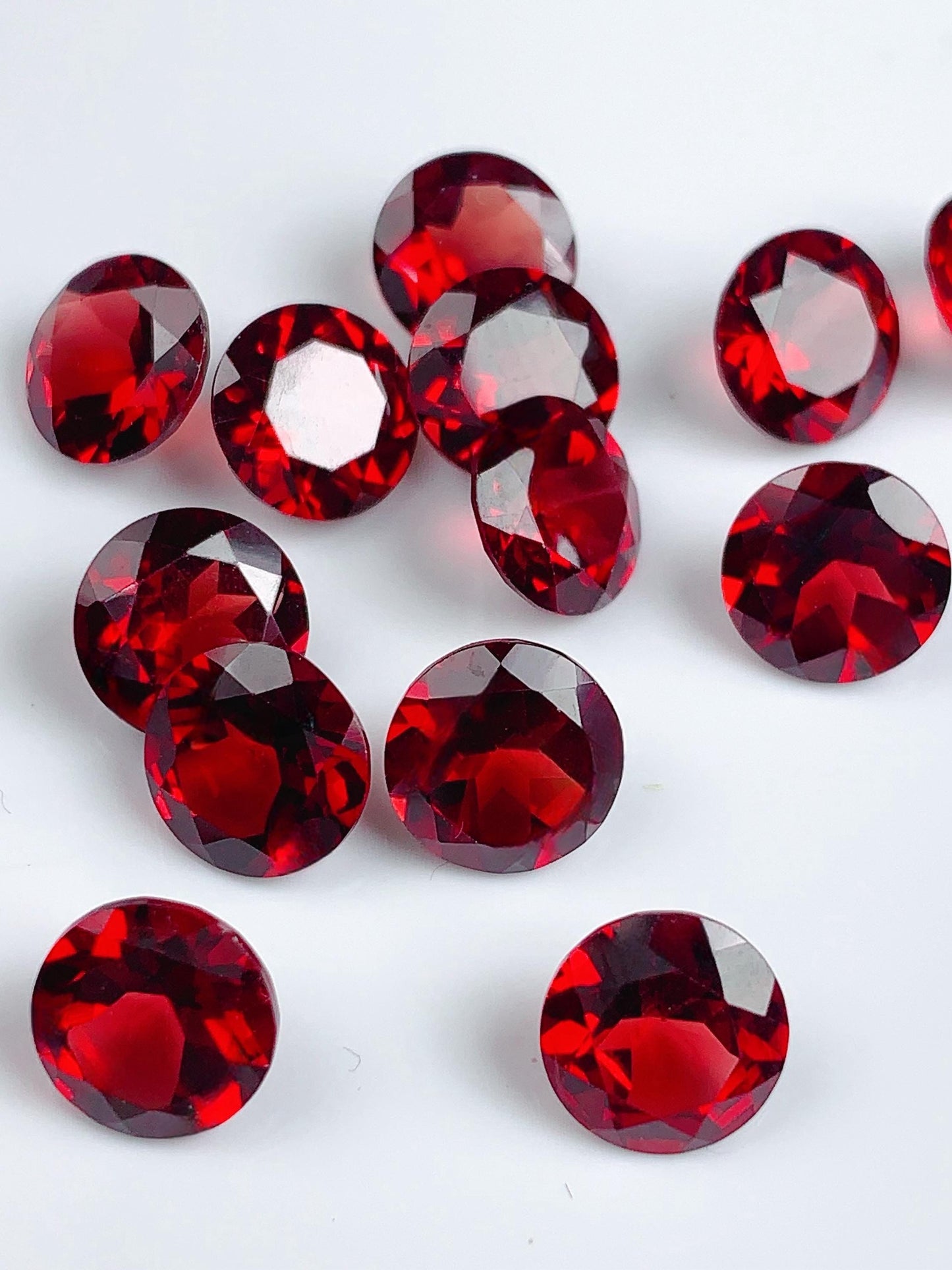 8mm AAA Deep Red Garnet Gemstone: Natural Faceted Round Cut