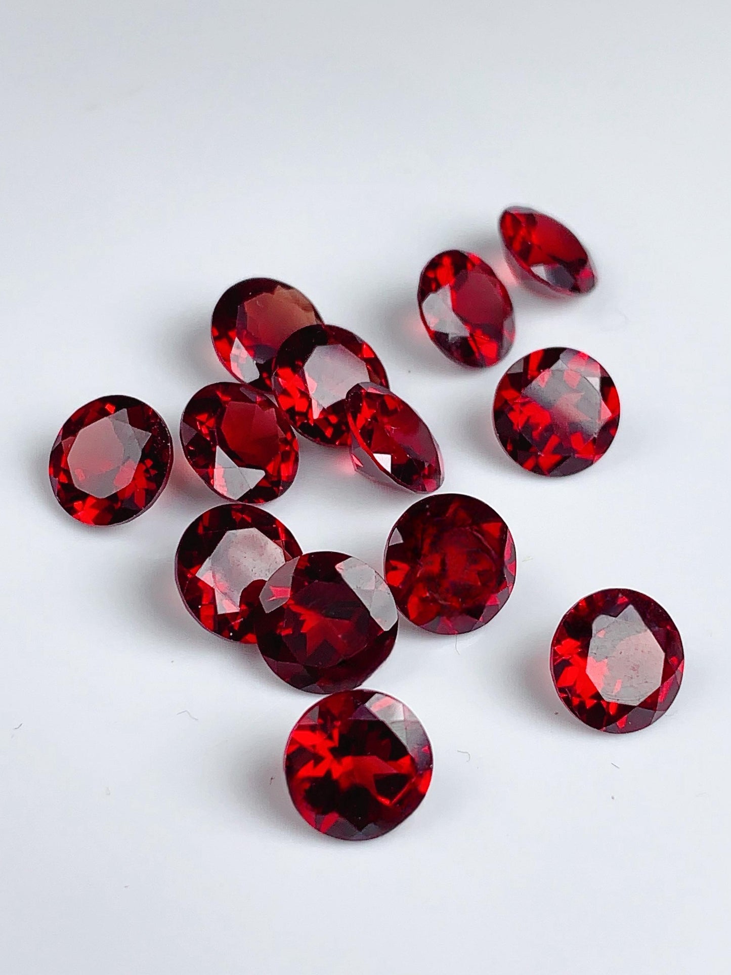8mm AAA Deep Red Garnet Gemstone: Natural Faceted Round Cut