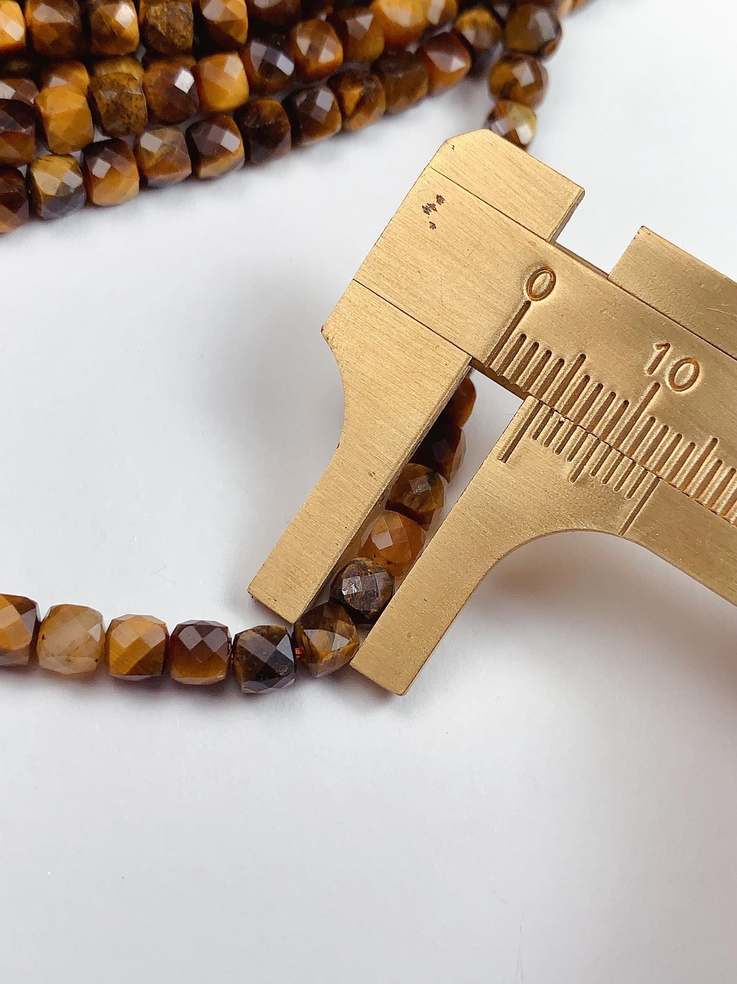 4.5mm Grade AAA+ Genuine Natural Yellow Tiger Eyes Faceted Cube Square Beads 15.5" Strand