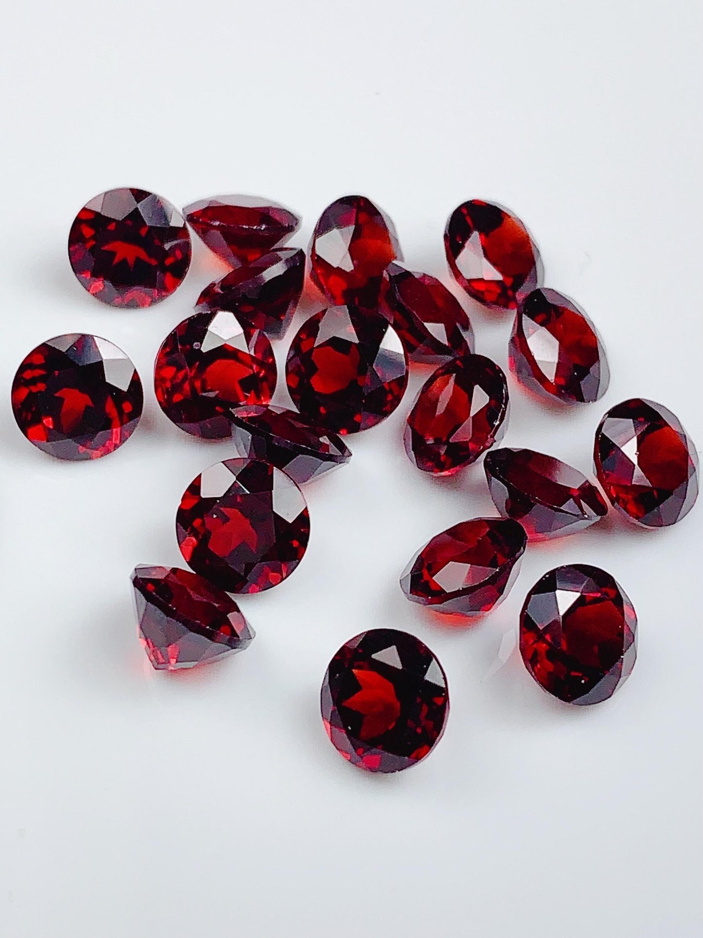 7mm AAA Deep Red Garnet Gemstone: Natural Faceted Round Cut