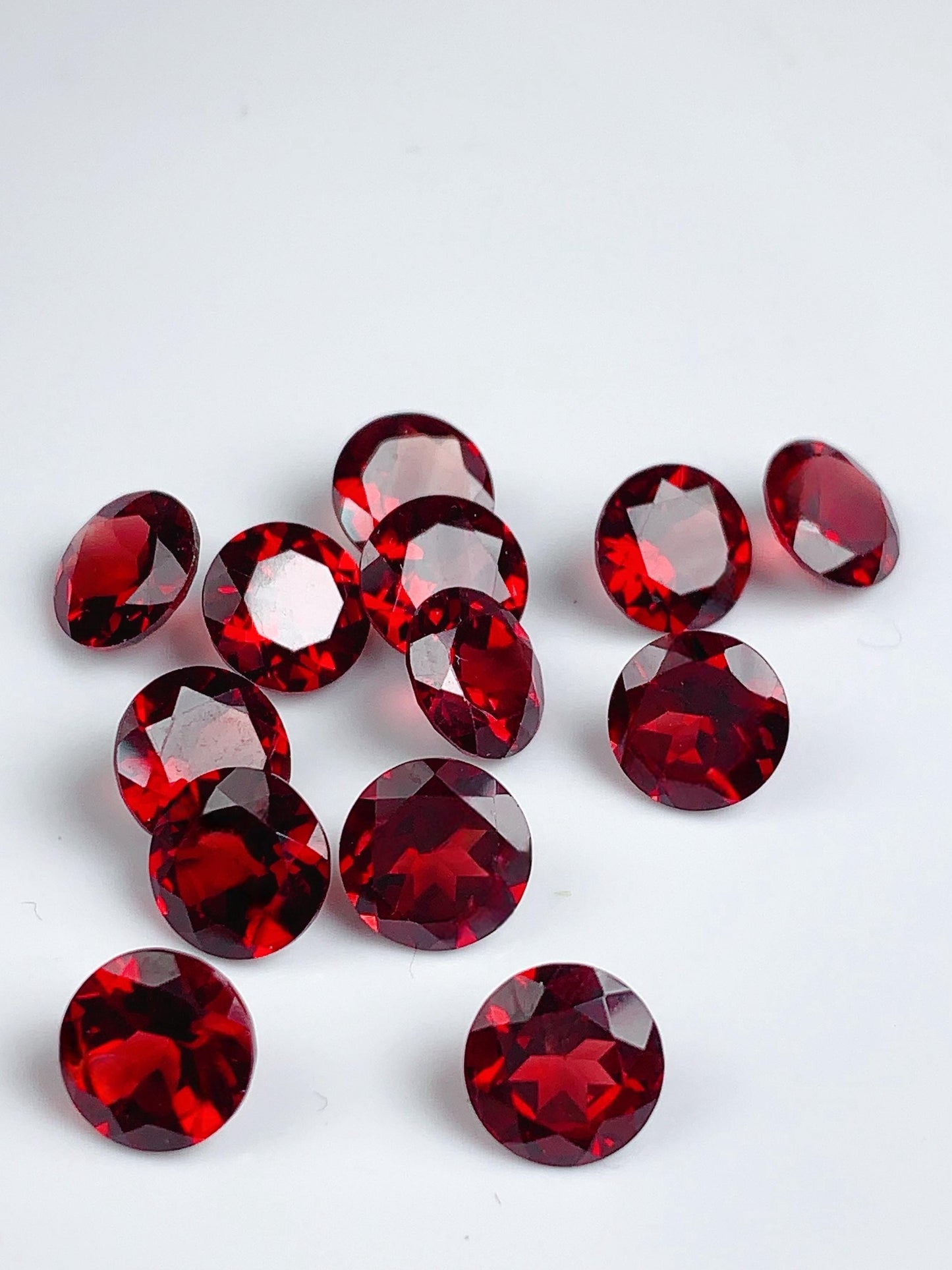 8mm AAA Deep Red Garnet Gemstone: Natural Faceted Round Cut