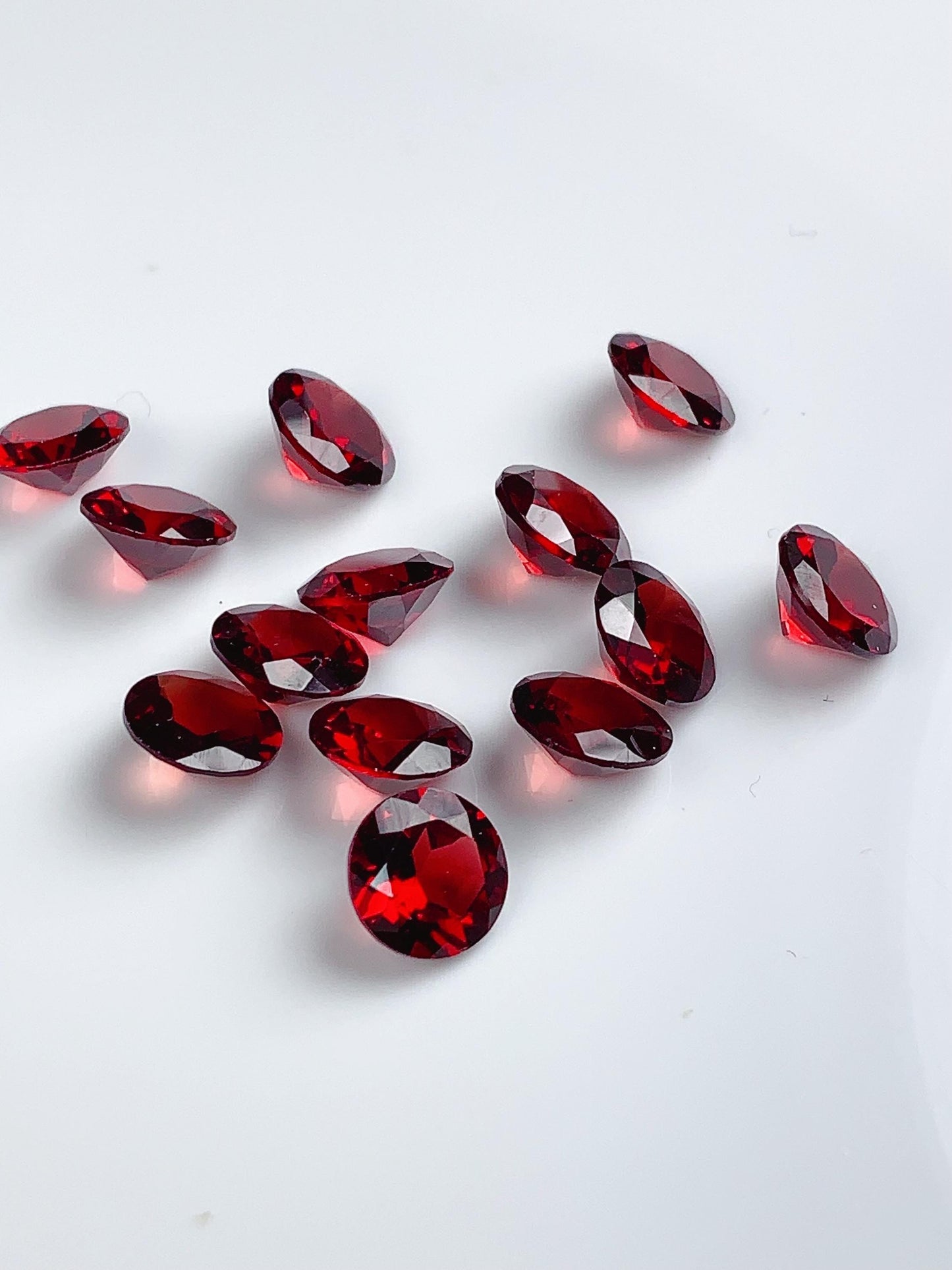 8mm AAA Deep Red Garnet Gemstone: Natural Faceted Round Cut