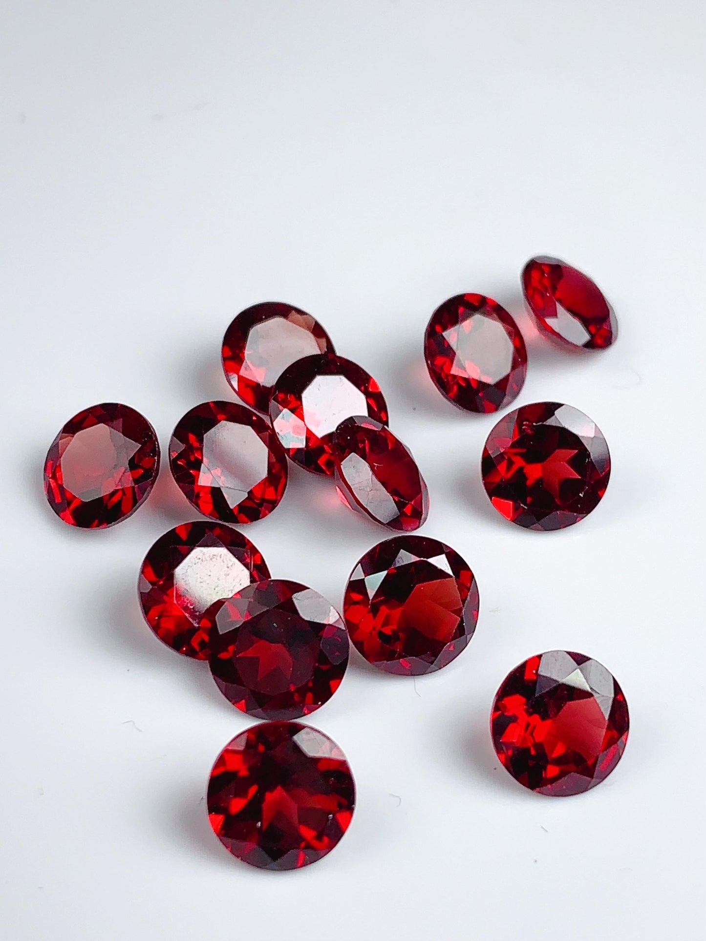 8mm AAA Deep Red Garnet Gemstone: Natural Faceted Round Cut