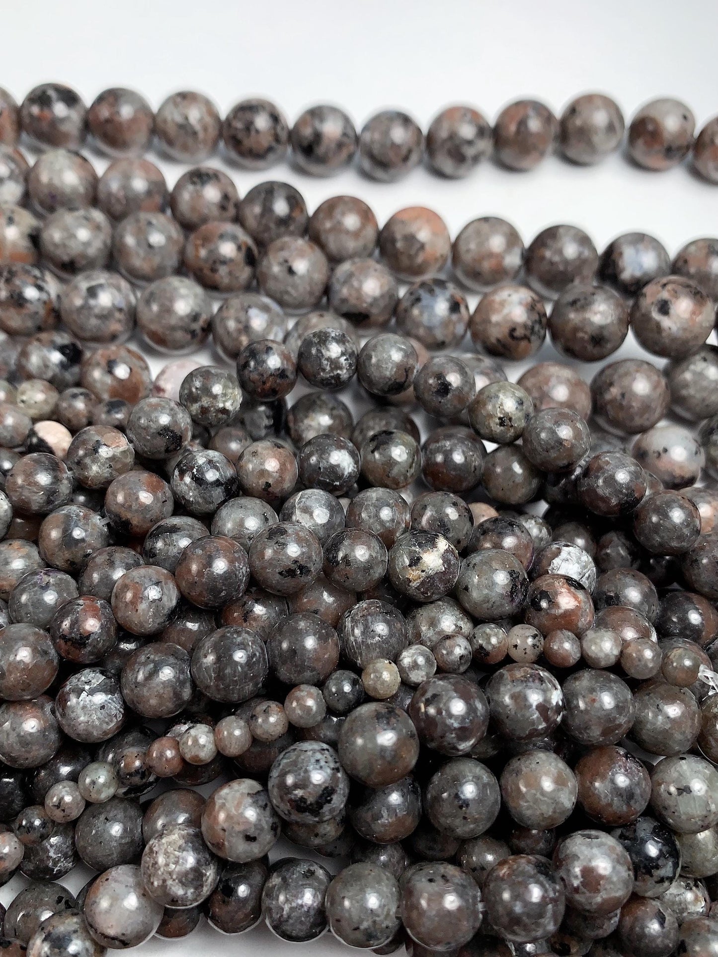 AAA Yooperlite Smooth Bead Strand: Natural Red Gray Black Sodalite, UV Reactive, 4mm 6mm 8mm 10mm 12mm 14mm 16mm 18mm 20mm