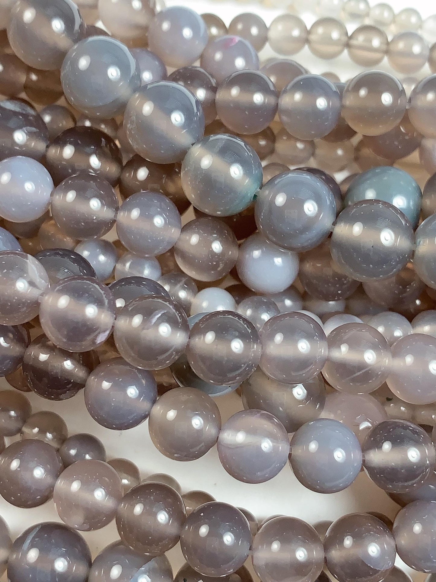 Gray Agate Beads: Natural Smooth Round Gemstone, 15.5" Strand