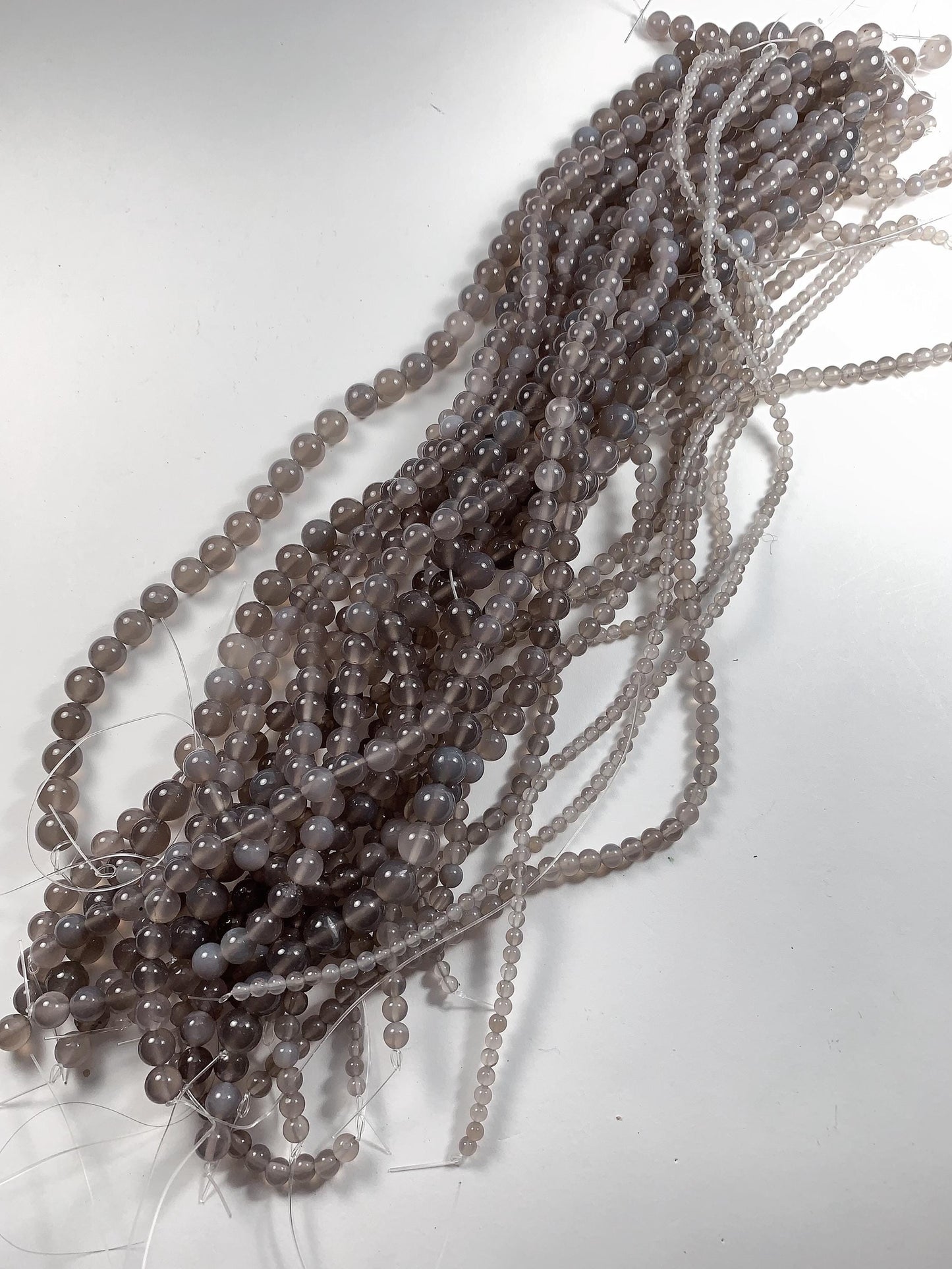 Gray Agate Beads: Natural Smooth Round Gemstone, 15.5" Strand