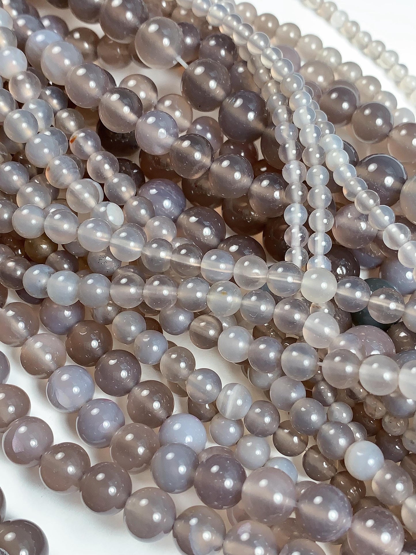 Gray Agate Beads: Natural Smooth Round Gemstone, 15.5" Strand