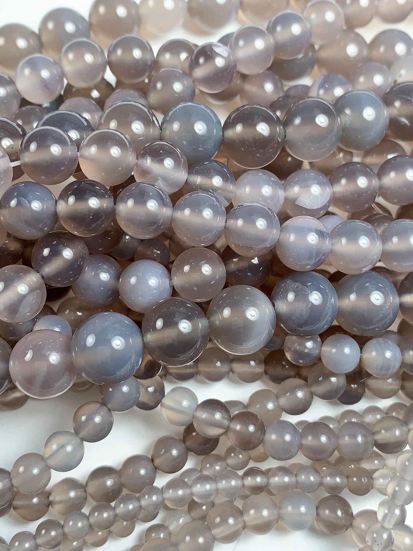 Gray Agate Beads: Natural Smooth Round Gemstone, 15.5" Strand