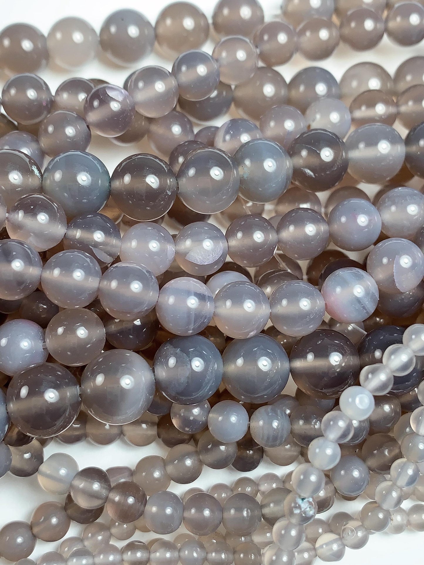 Gray Agate Beads: Natural Smooth Round Gemstone, 15.5" Strand