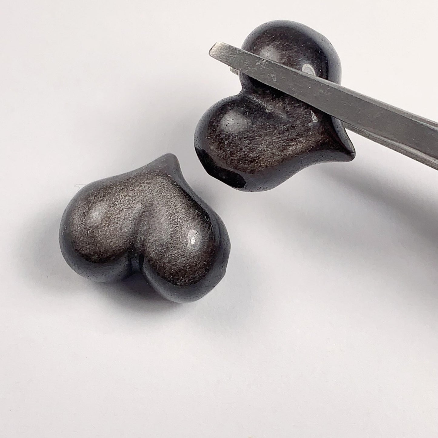 17mm Good Detail Carved  Natural Black Silver Obsidian Heart beads Loose Gems Gemstone