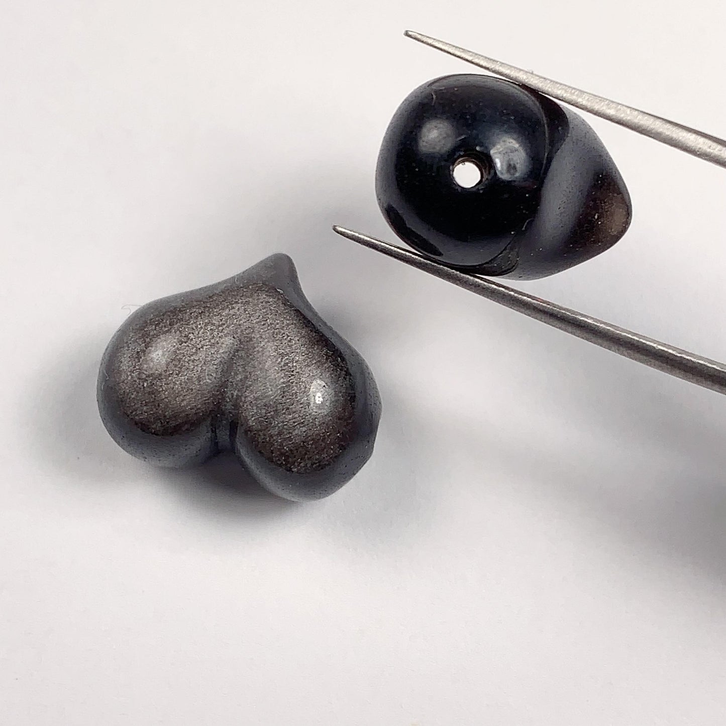 17mm Good Detail Carved  Natural Black Silver Obsidian Heart beads Loose Gems Gemstone