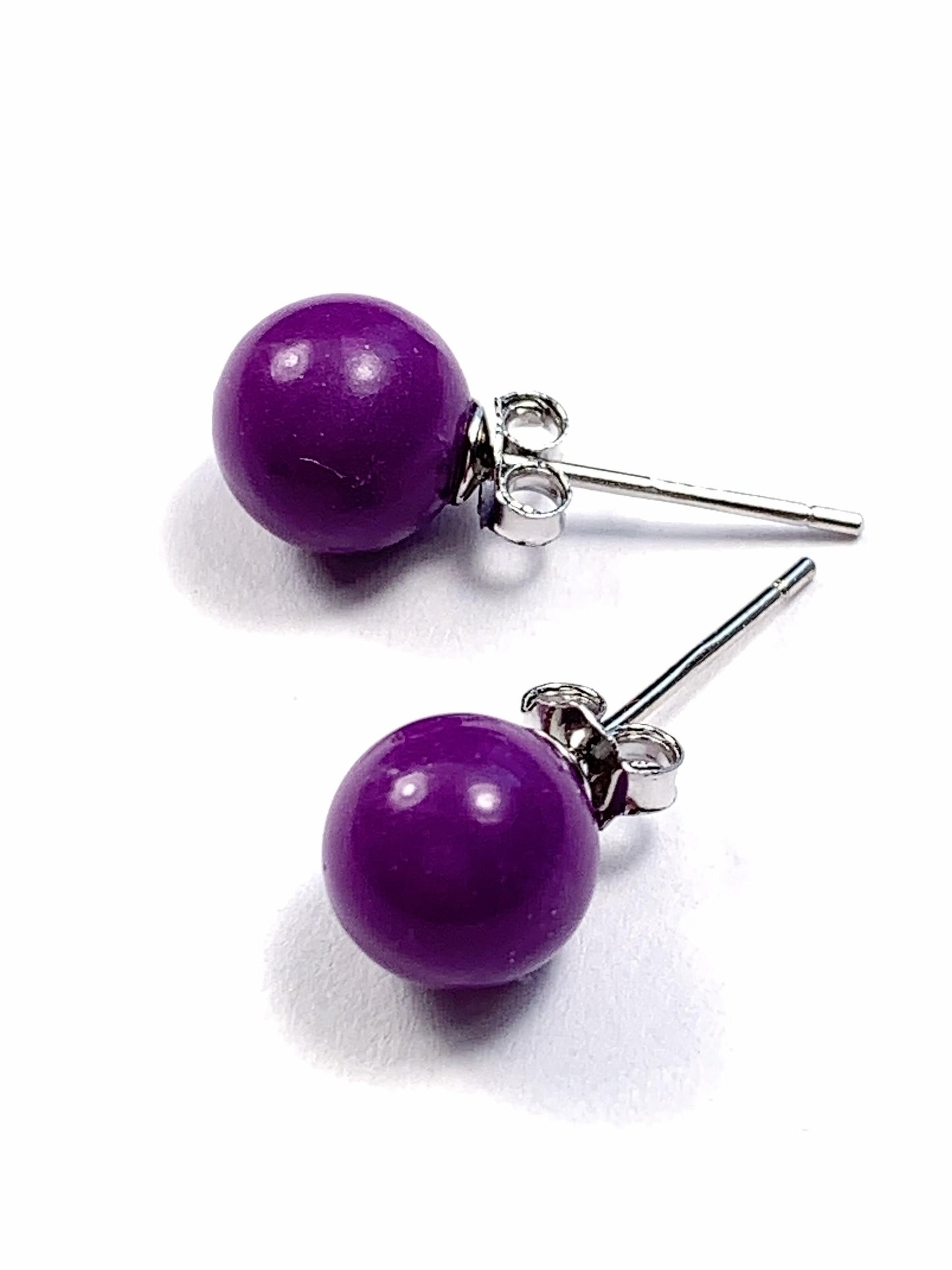 Phosphosiderite Sterling Silver Stud Earrings: 18k Gold Plated (7mm)