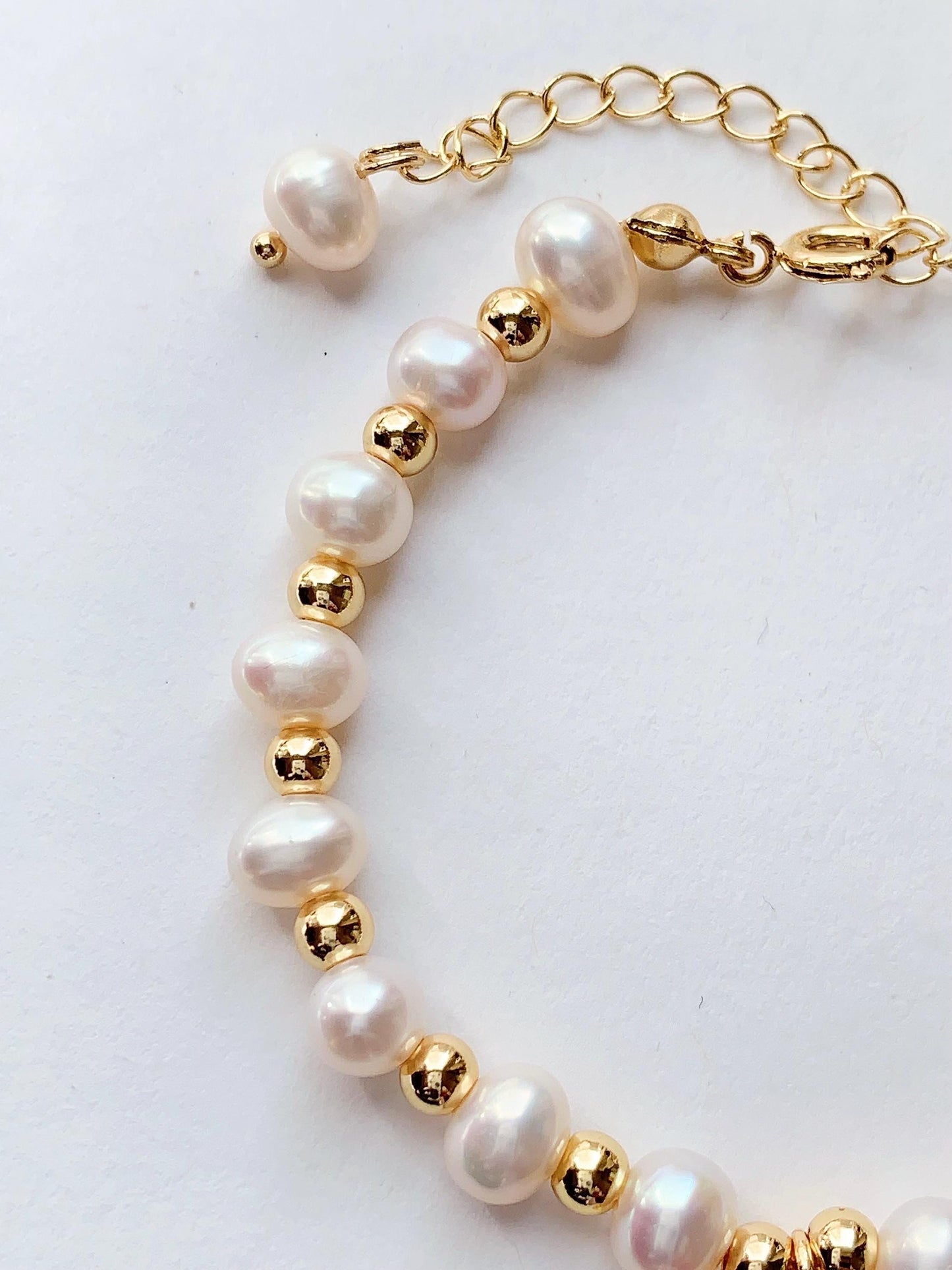 AAA Freshwater Pearl Bracelet: 14K Gold Heart Pendant, June Birthstone