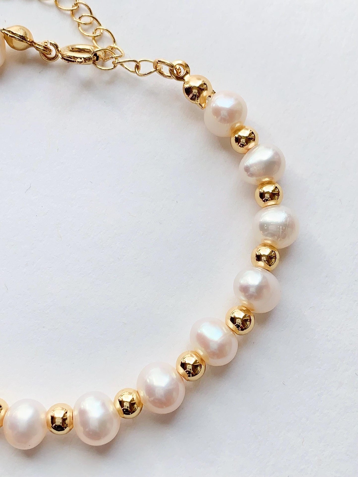 AAA Freshwater Pearl Bracelet: 14K Gold Heart Pendant, June Birthstone