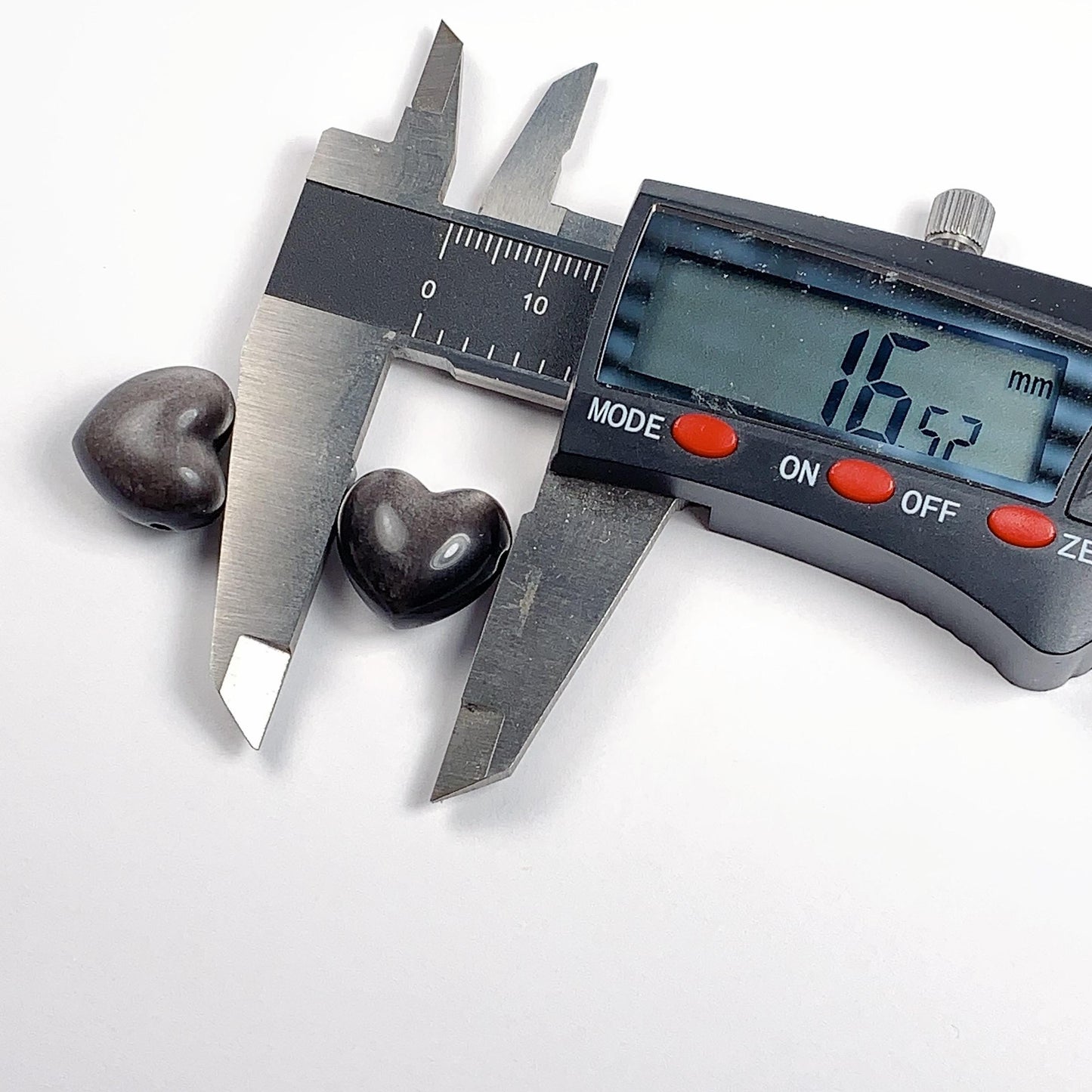 16 Good Detail Carved  Natural Black Silver Obsidian Heart beads Loose Gems Gemstone