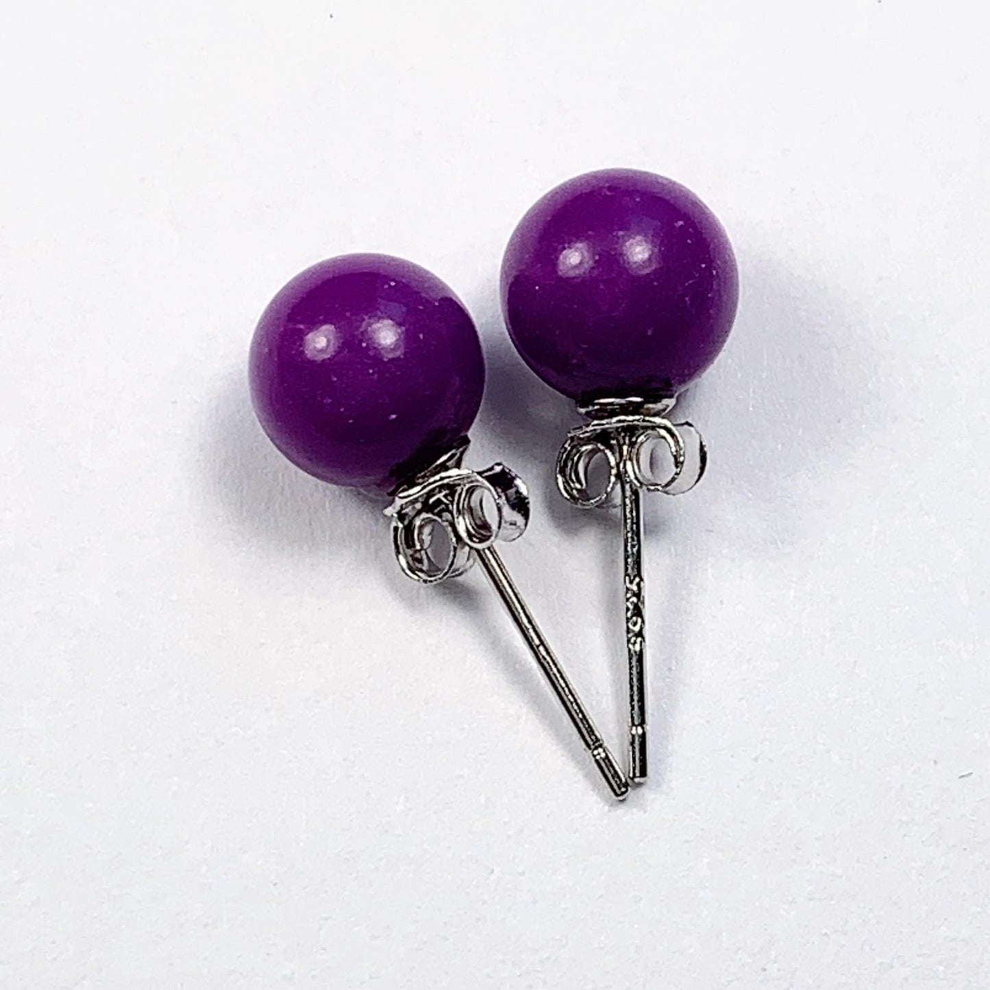 Phosphosiderite Sterling Silver Stud Earrings: 18k Gold Plated (7mm)