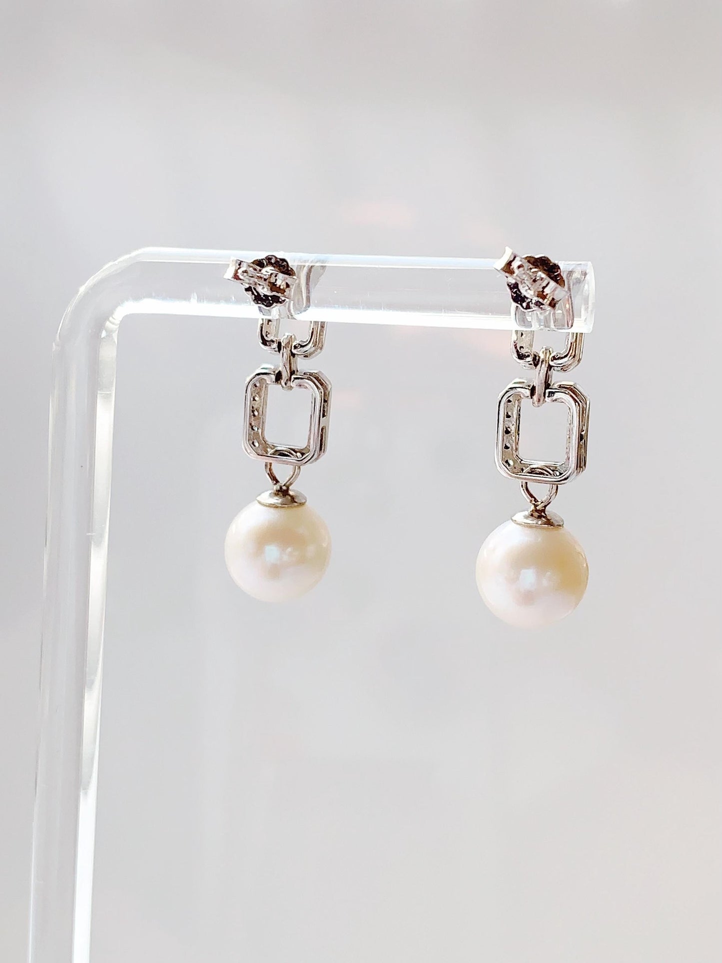 8.5mm Freshwater Pearl Earrings: 18k Gold Plated Sterling Silver