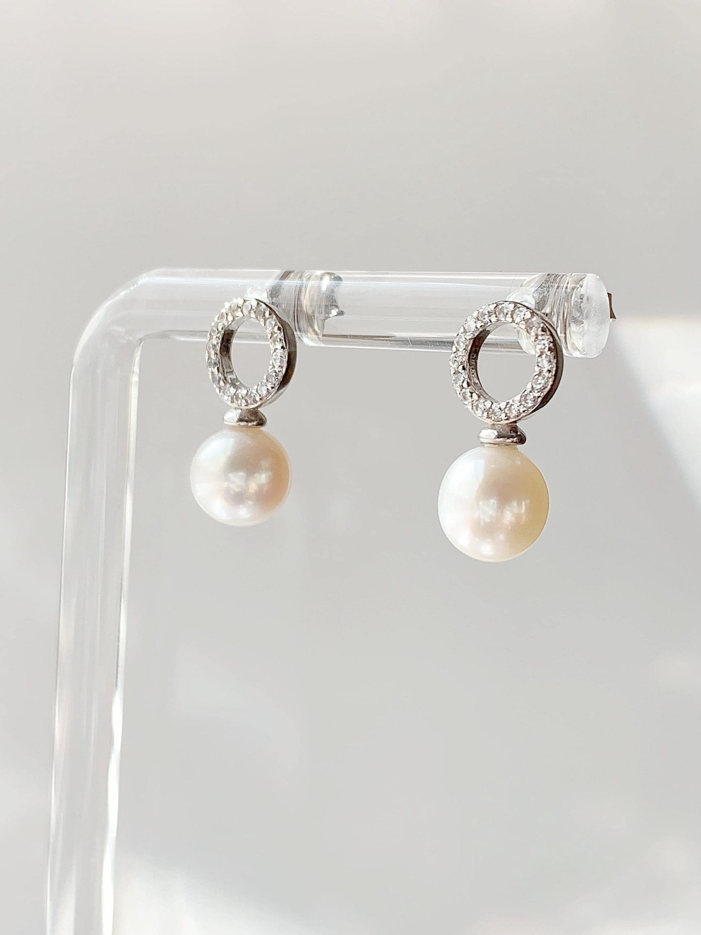 Freshwater Pearl Earrings: 18k White Gold Plated Sterling Silver Studs