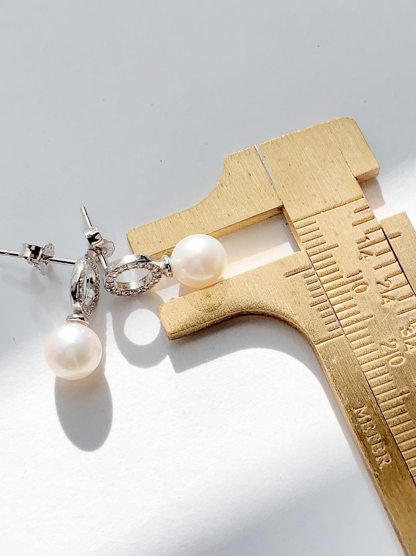 Freshwater Pearl Earrings: 18k White Gold Plated Sterling Silver Studs