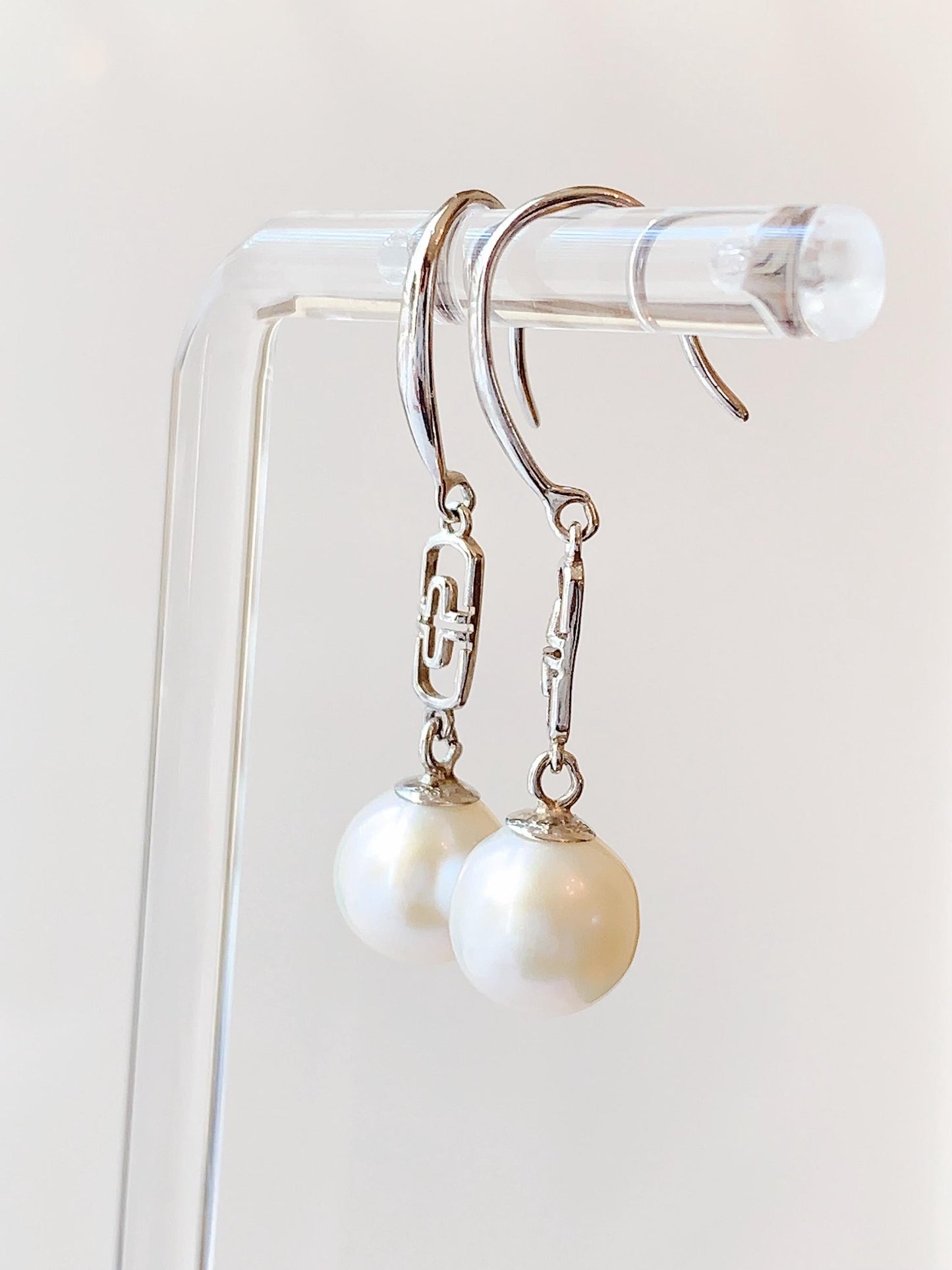 Freshwater Pearl Earrings: 18k Gold Plated Sterling Silver Dangle